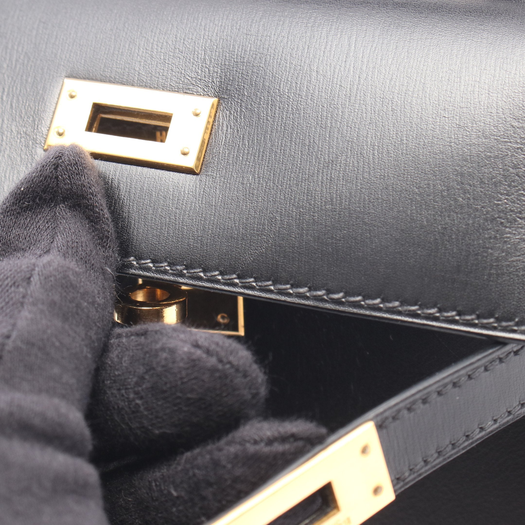 エルメス HERMES ○V刻印 ミニケリー 20 ブラック ヴォーガリバー 内縫い 2WAY ショルダーバッグ 美品 中古 4b001272 HERMES - エルメス HERMES ○V刻印 ミニケリー 20 ブラック ヴォー