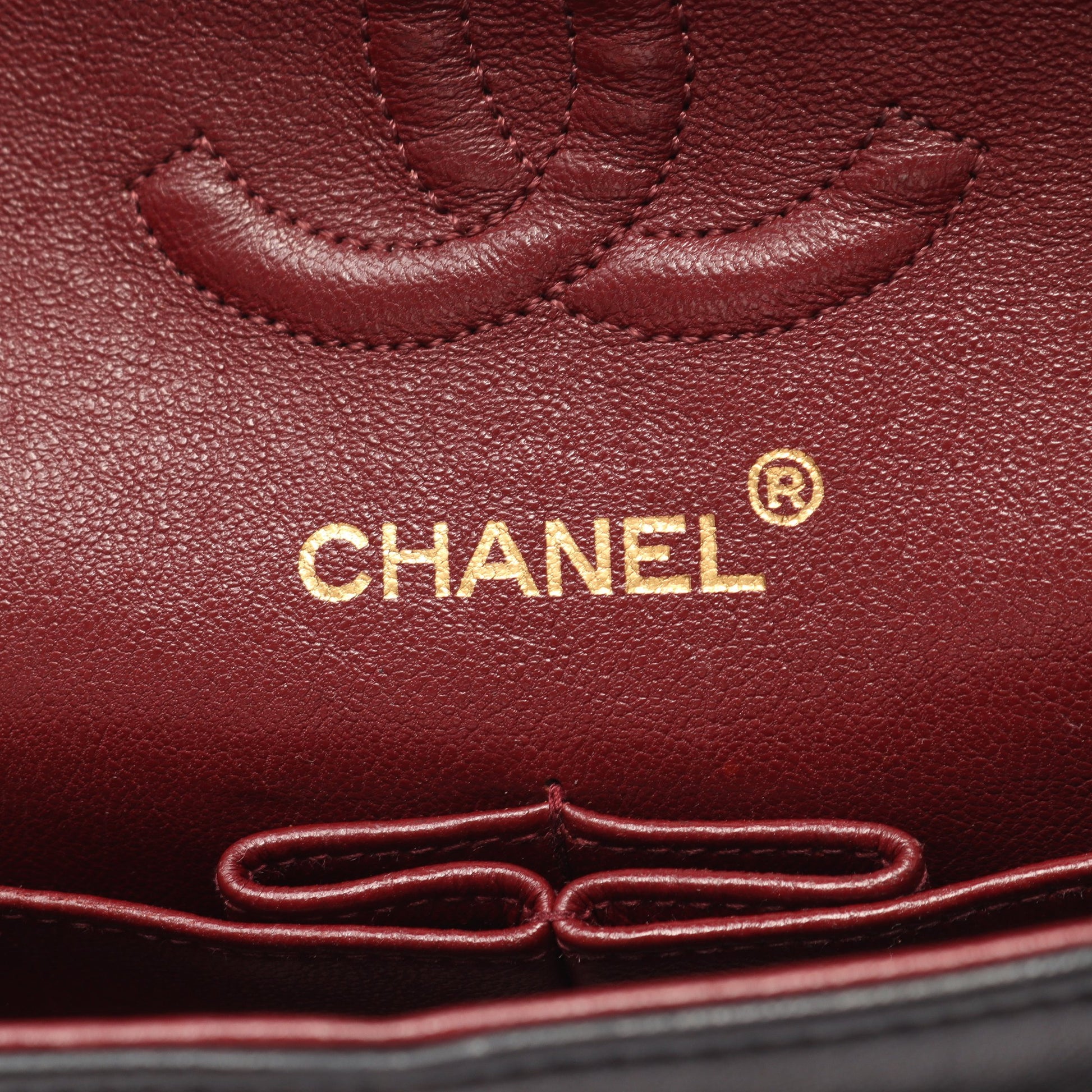 マトラッセ Wフラップ Wチェーンショルダーバッグ ラムスキン ブラック ゴールド金具 シャネル バッグ CHANEL