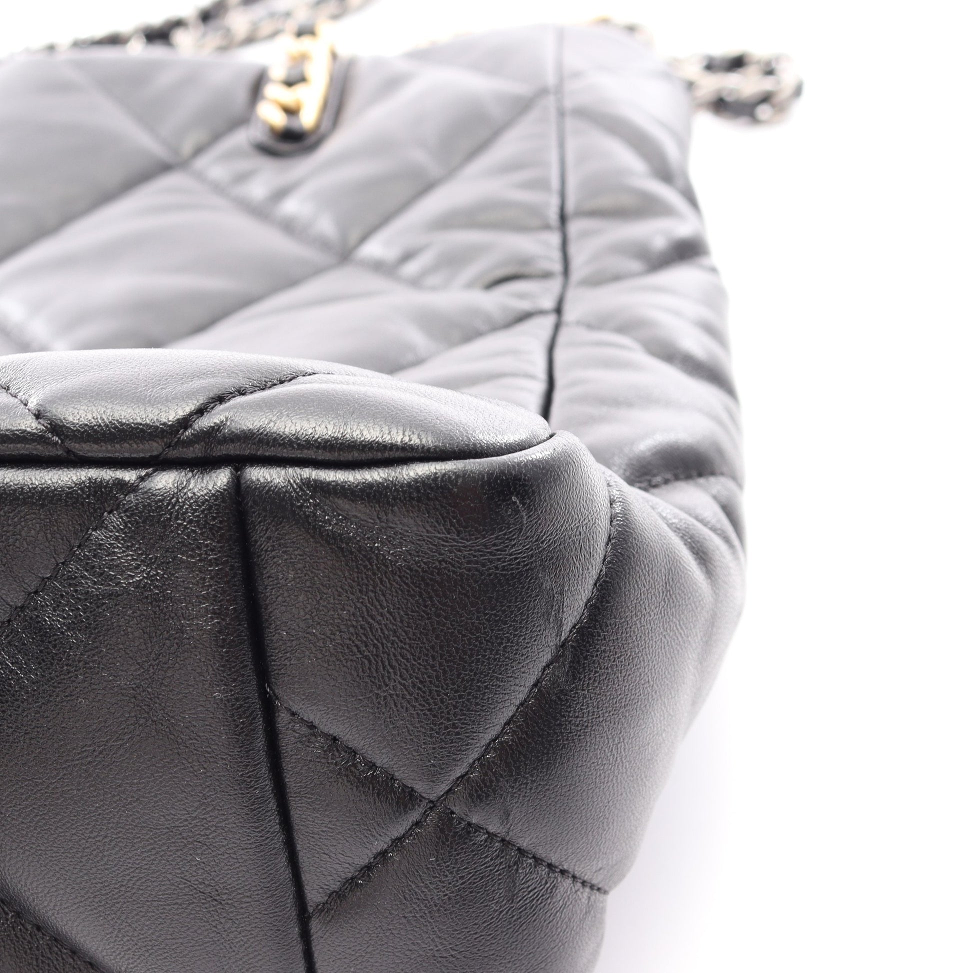 シャネル 19 コンビ金具 チェーンショルダーバッグ ラムスキン ブラック シャネル バッグ CHANEL