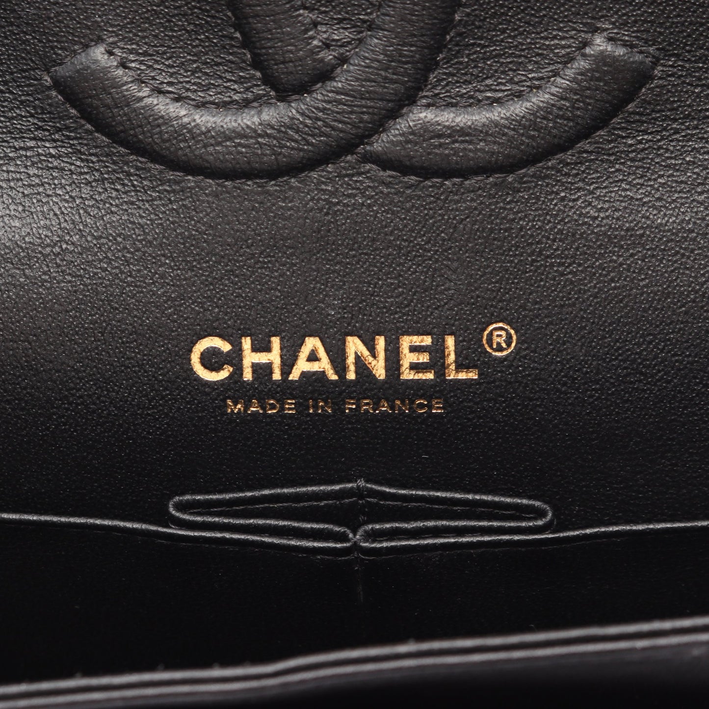 シェブロン Vステッチ Wフラップ Wチェーンショルダーバッグ ラムスキン ブラック ゴールド金具 シャネル バッグ CHANEL