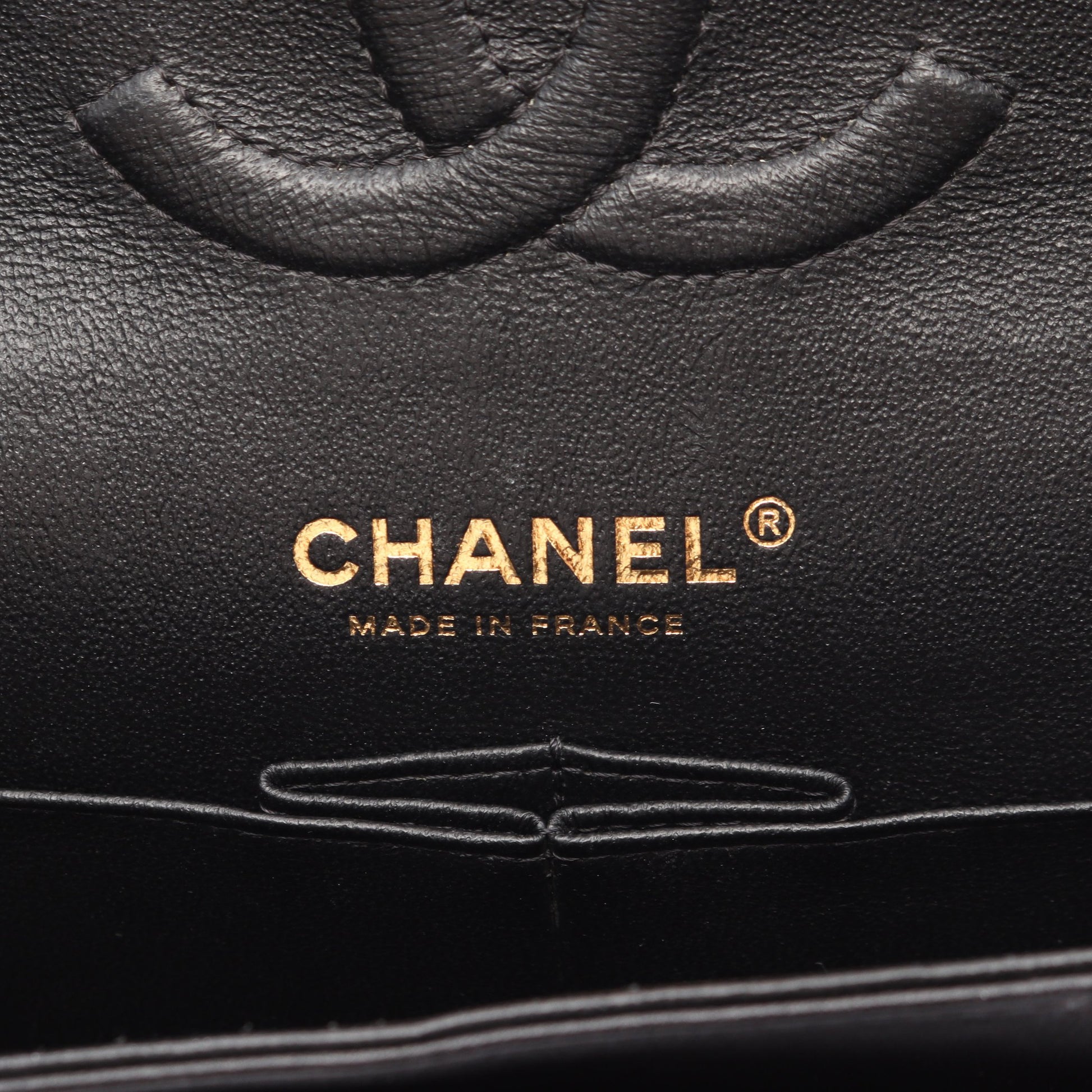 シェブロン Vステッチ Wフラップ Wチェーンショルダーバッグ ラムスキン ブラック ゴールド金具 シャネル バッグ CHANEL