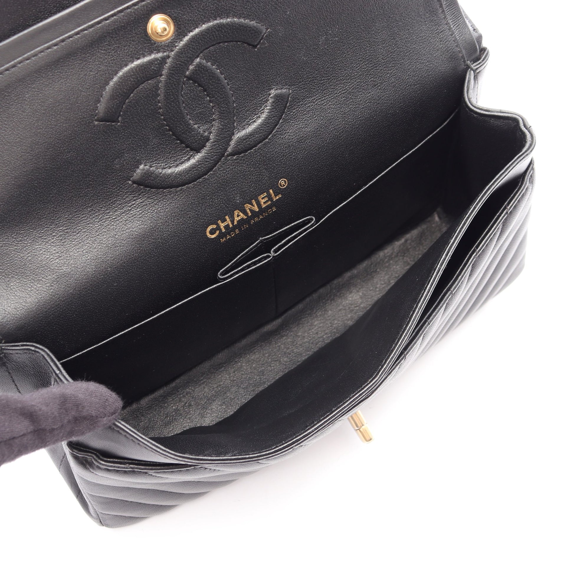 シェブロン Vステッチ Wフラップ Wチェーンショルダーバッグ ラムスキン ブラック ゴールド金具 シャネル バッグ CHANEL