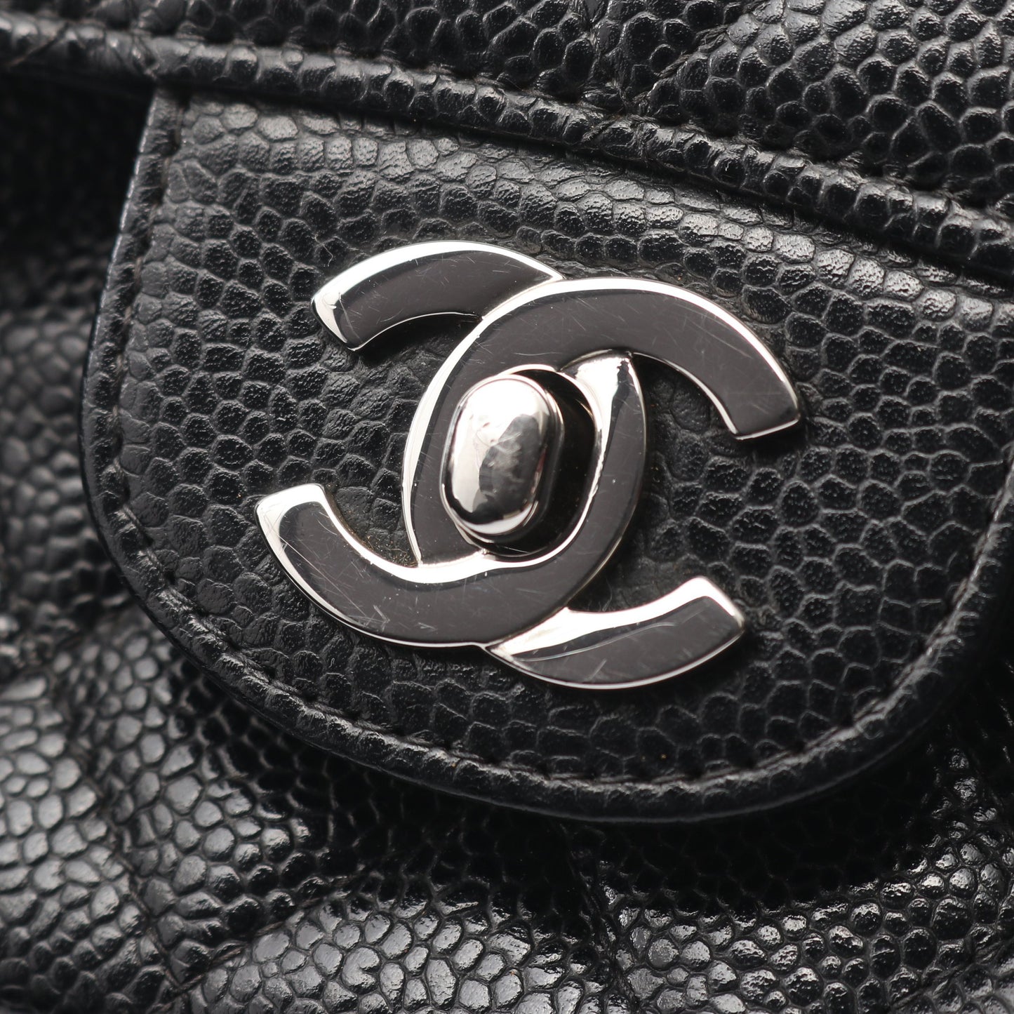 マトラッセ Wフラップ Wチェーンショルダーバッグ キャビアスキン ブラック シルバー金具 シャネル バッグ CHANEL