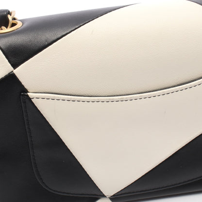 チェーンショルダーバッグ ラムスキン ブラック ホワイト ゴールド金具 シャネル バッグ CHANEL