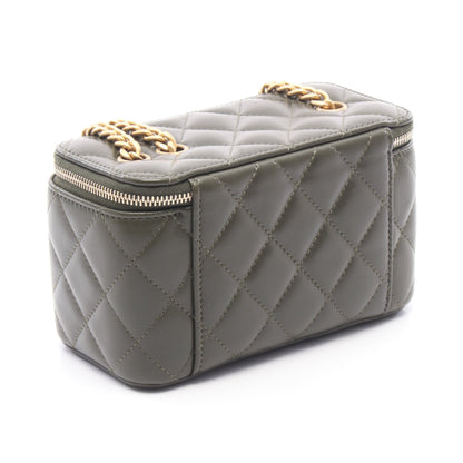 マトラッセ バニティ チェーンショルダーバッグ ラムスキン カーキグリーン ゴールド金具 シャネル バッグ CHANEL