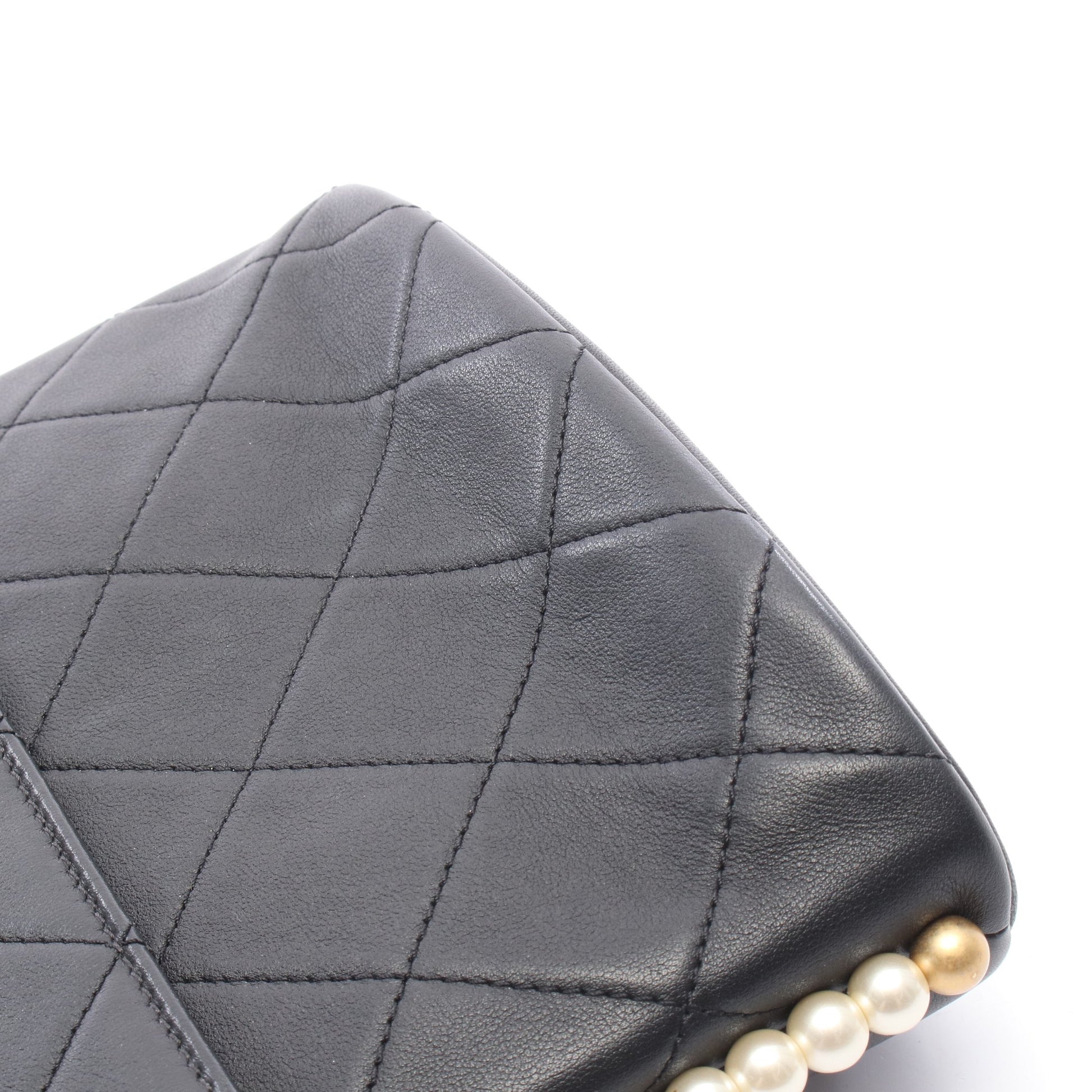 マトラッセ フェイクパール ショルダーバッグ ショルダーバッグ レザー ブラック ゴールド金具 シャネル バッグ CHANEL