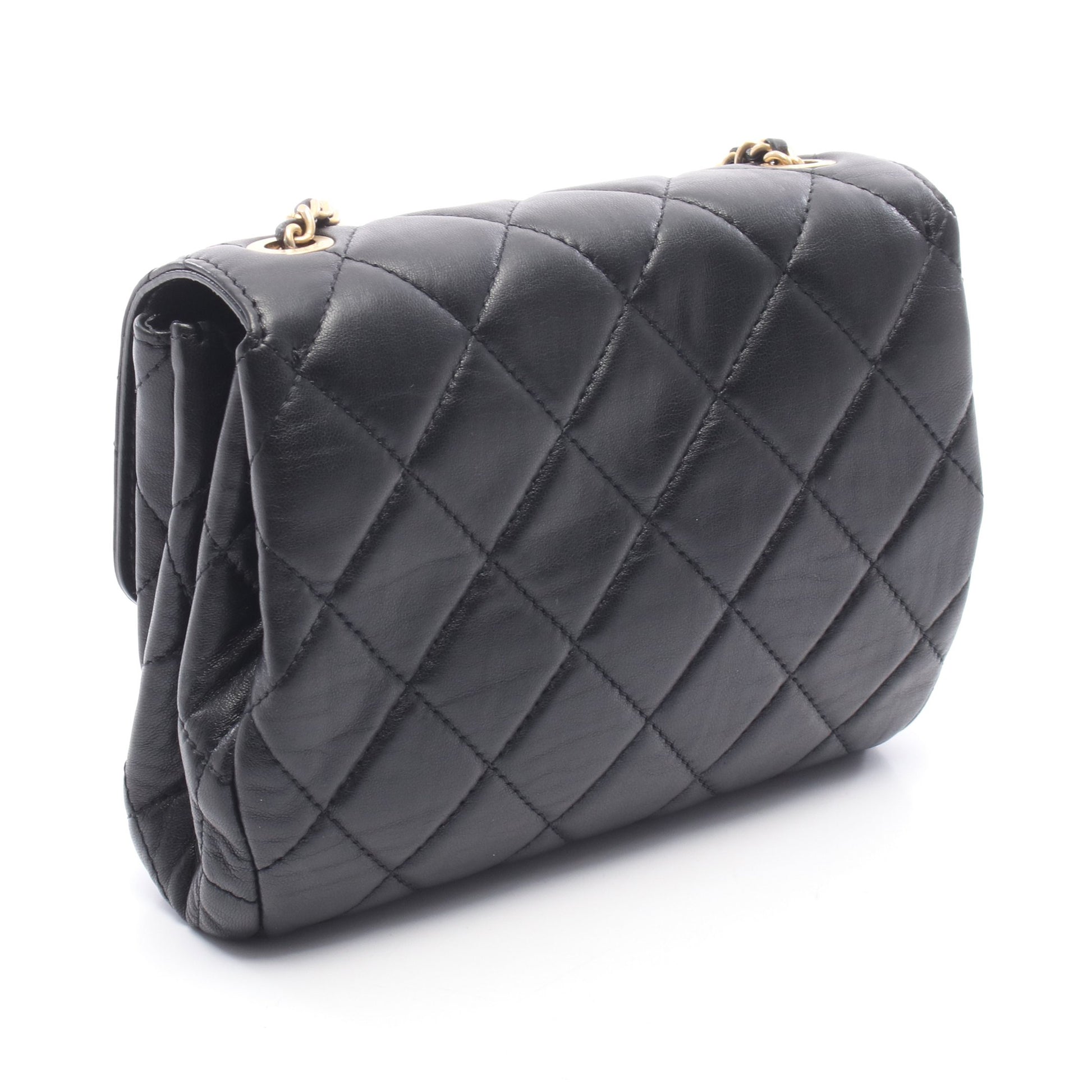 マトラッセ スモールフラップ チェーンショルダーバッグ ラムスキン ブラック ゴールド金具 シャネル バッグ CHANEL