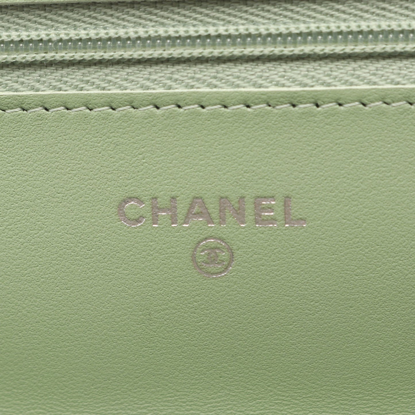 マトラッセ ブラック金具 チェーンウォレット ラムスキン ライトグリーン シャネル バッグ CHANEL