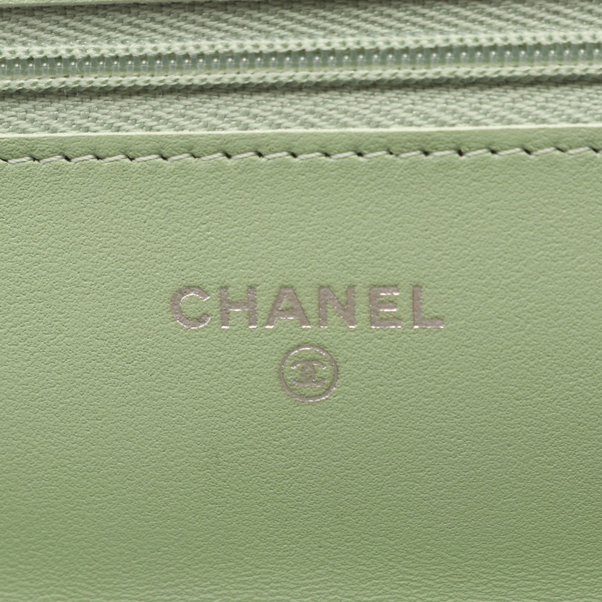 マトラッセ ブラック金具 チェーンウォレット ラムスキン ライトグリーン シャネル バッグ CHANEL