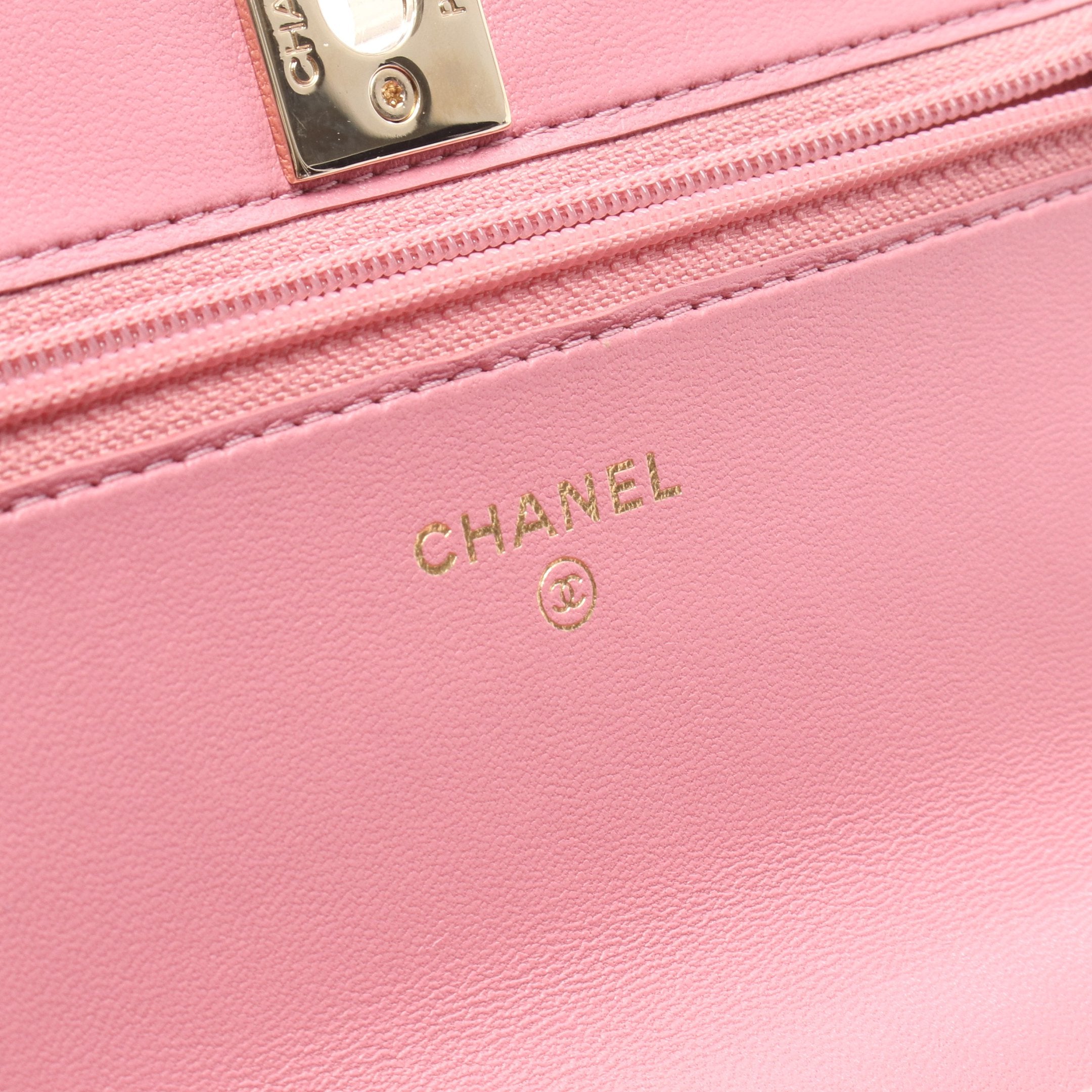 CHANEL(シャネル) 財布美品  マトラッセ/トレンディCC ピンク チェーンウォレット/ゴールド金具 ラムスキン トレンディCC マトラッセ チェーンウォレット ラムスキン ピンク