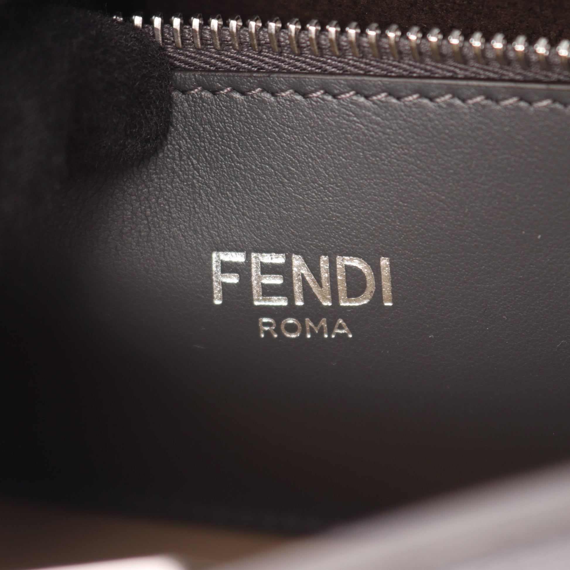 ピーカブー ISeeU スモール 2WAY ハンドバッグ レザー グレー ダークブラウン フェンディ バッグ FENDI