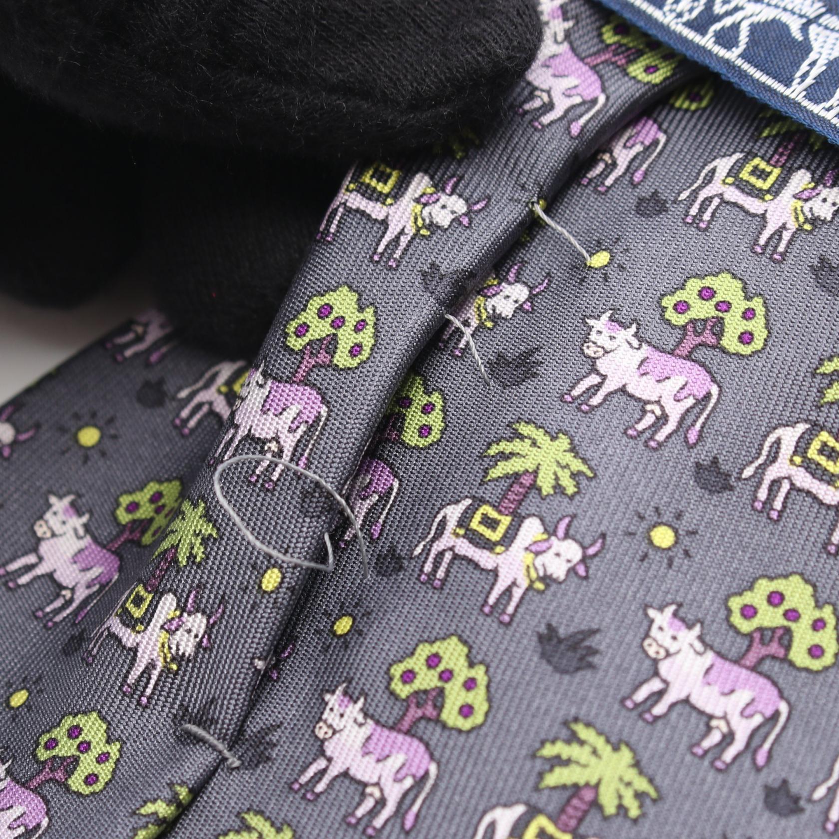牛柄 ネクタイ シルク グレー マルチカラー エルメス 財布・小物 HERMES