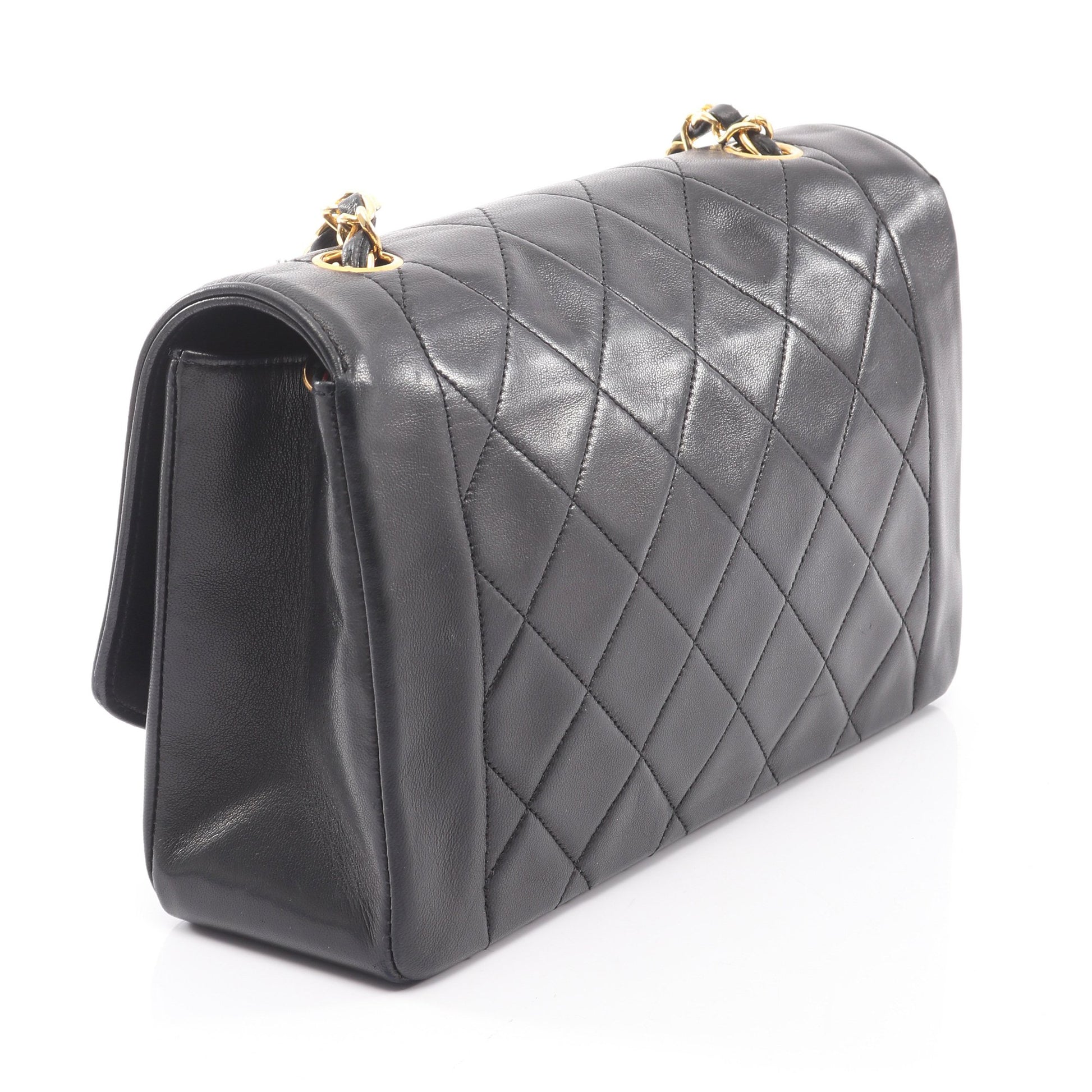 マトラッセ ダイアナフラップ チェーンショルダーバッグ ラムスキン ブラック ゴールド金具 シャネル バッグ CHANEL