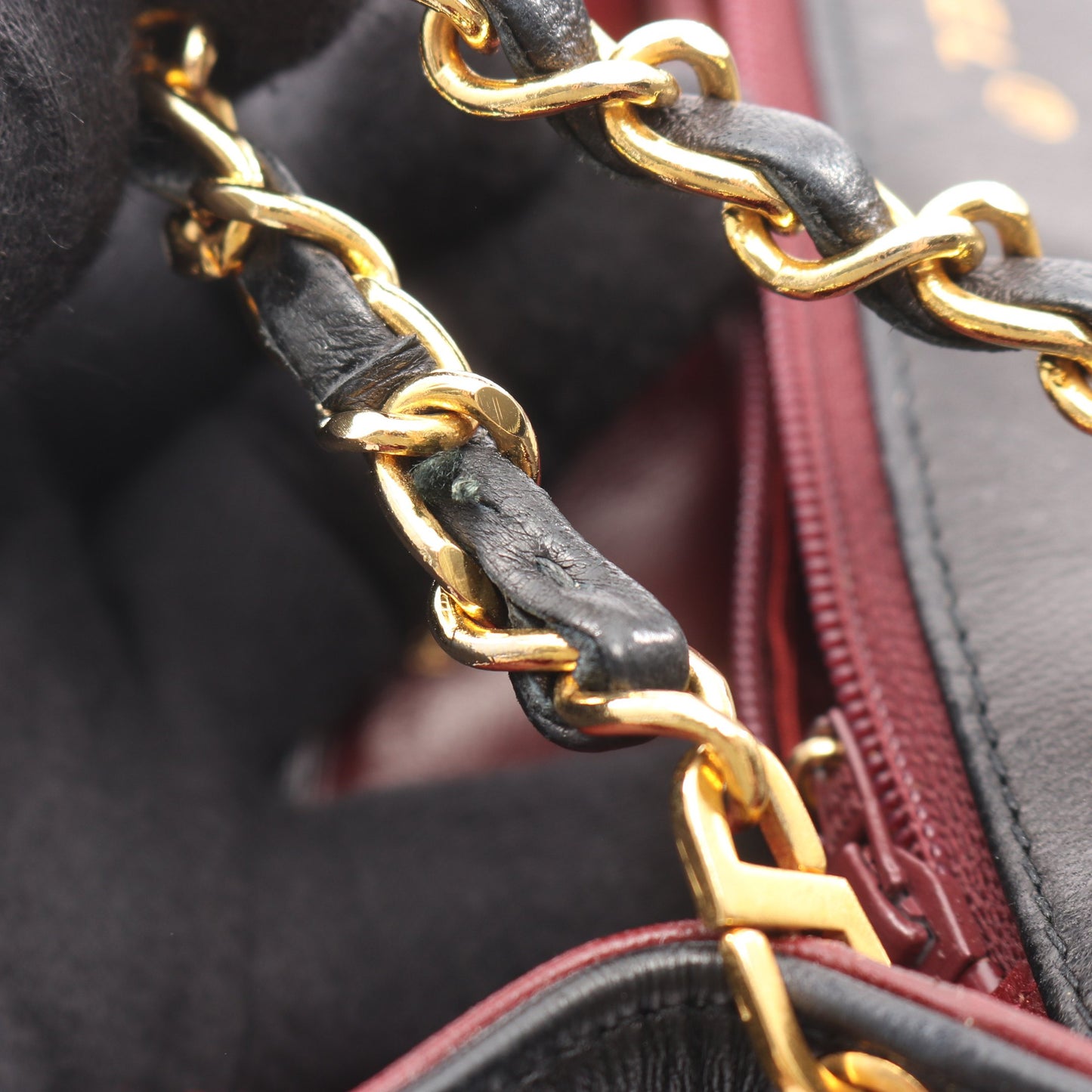 マトラッセ ダイアナフラップ チェーンショルダーバッグ ラムスキン ブラック ゴールド金具 シャネル バッグ CHANEL