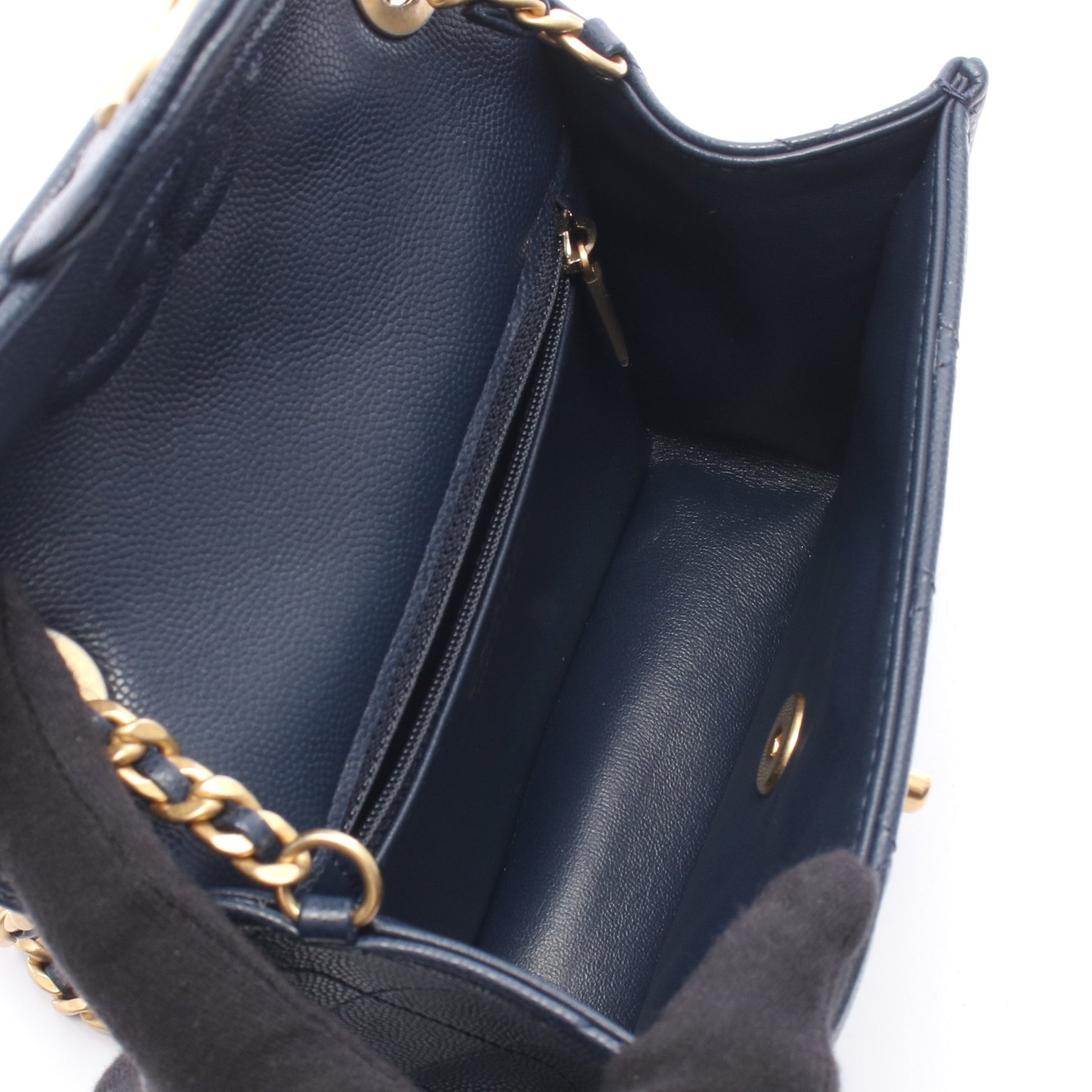 マトラッセ チェーンショルダーバッグ キャビアスキン ネイビー ゴールド金具 シャネル バッグ CHANEL