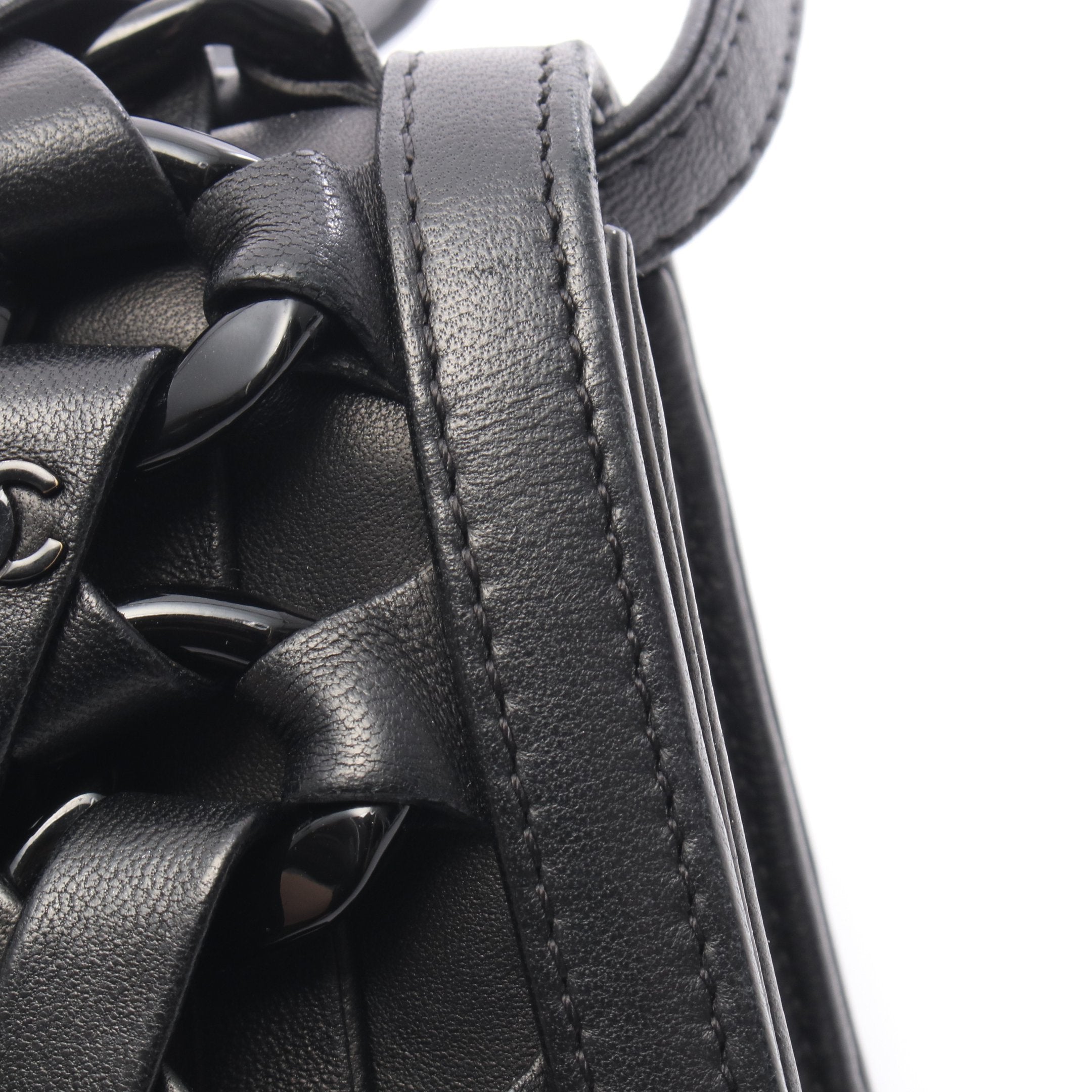 極美品 CHANEL デカココ エナメル ラムスキン ショルダーバッグ ブラック CHANEL（シャネル） チョコバー ココマーク ショルダーバッグ ワン