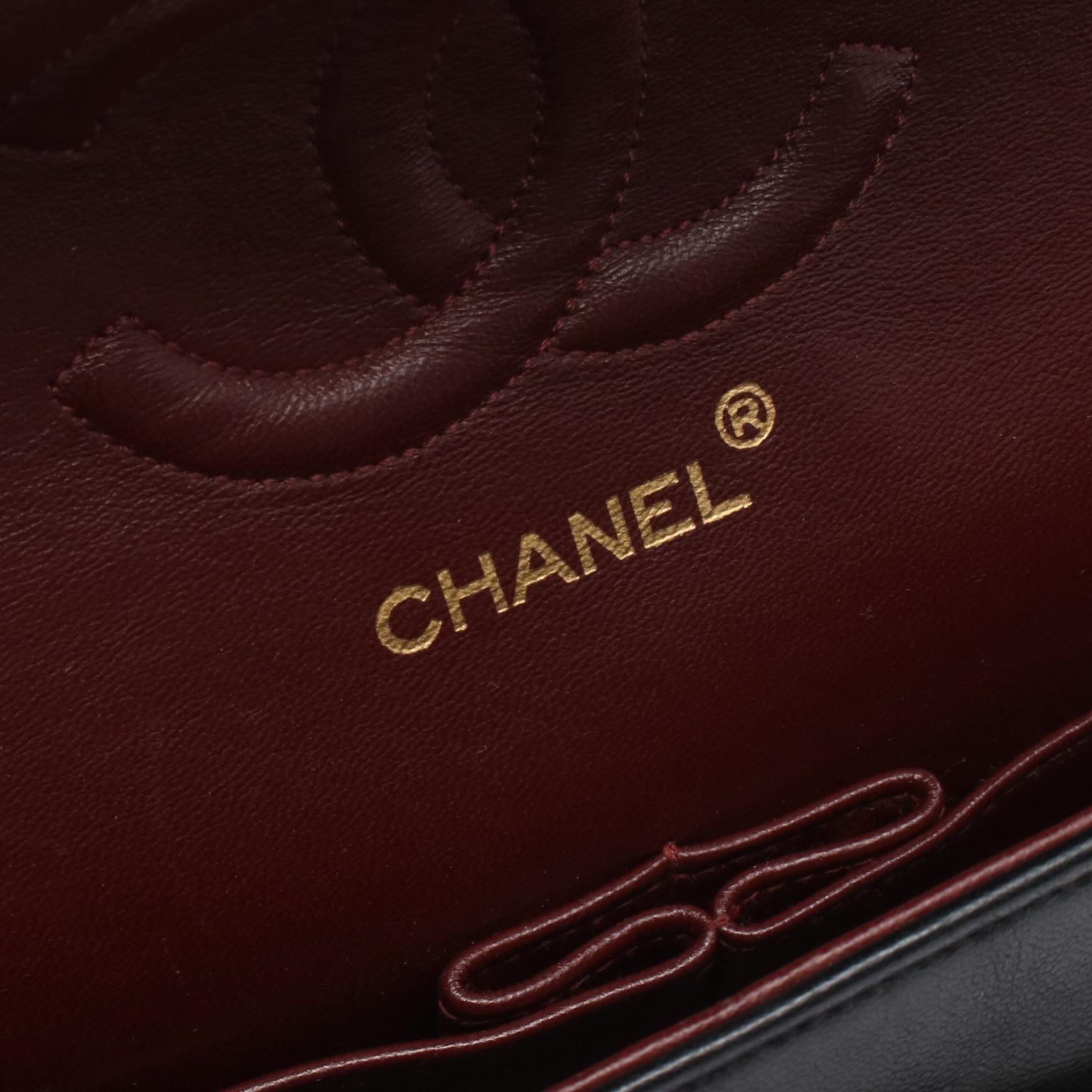 マトラッセ Wフラップ Wチェーンショルダーバッグ ラムスキン ブラック ゴールド金具 シャネル バッグ CHANEL