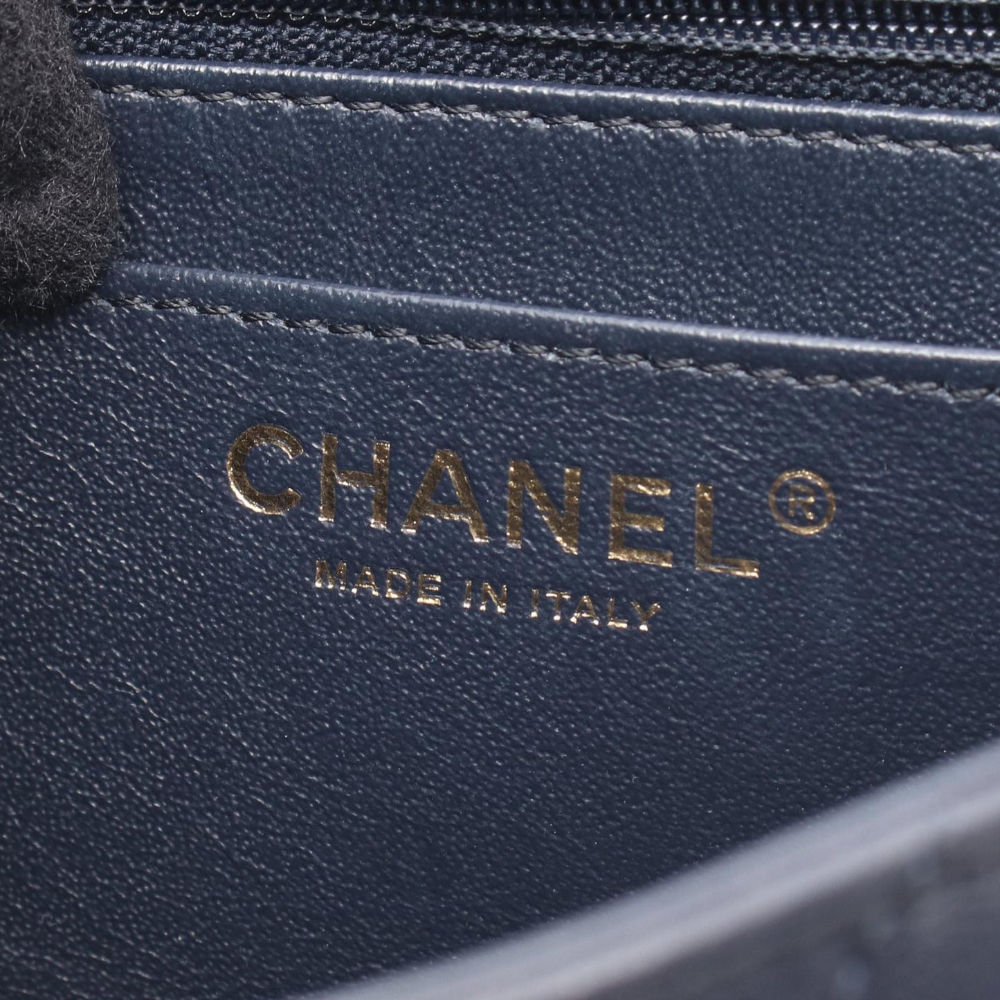 ミニマトラッセ チェーンショルダーバッグ ラムスキン ネイビー ゴールド金具 シャネル バッグ CHANEL