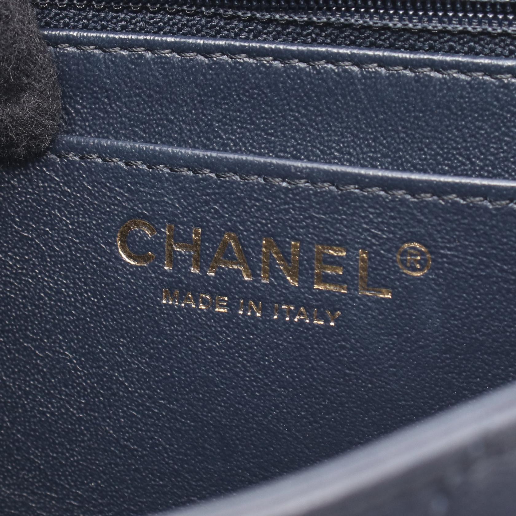 ミニマトラッセ チェーンショルダーバッグ ラムスキン ネイビー ゴールド金具 シャネル バッグ CHANEL