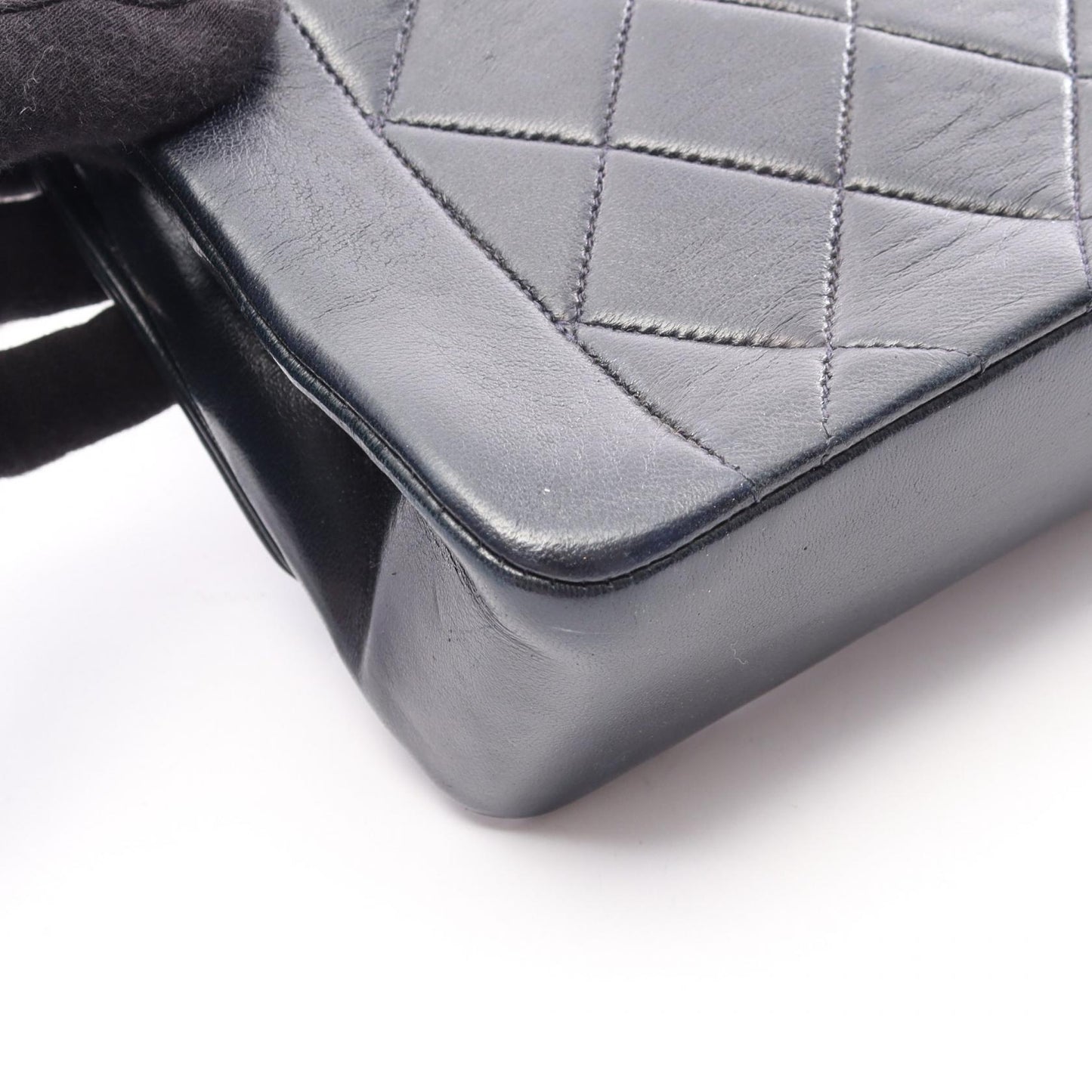 マトラッセ ダイアナフラップ チェーンショルダーバッグ ラムスキン ネイビー ゴールド金具 シャネル バッグ CHANEL