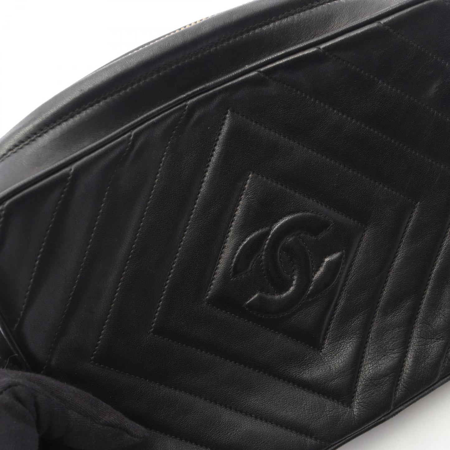 ココマーク ダイヤステッチ タッセル チェーンショルダーバッグ ラムスキン ブラック ゴールド金具 シャネル バッグ CHANEL