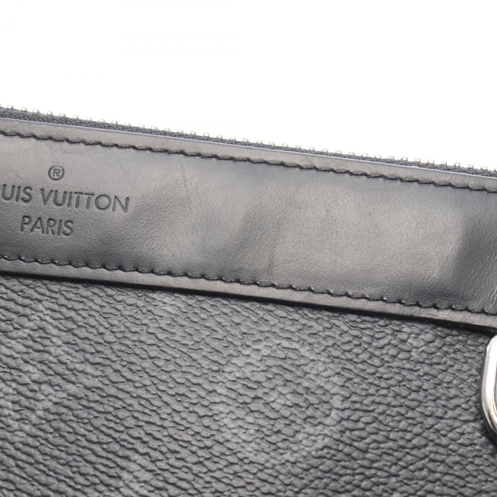 ポシェット ディスカバリー PM モノグラムエクリプス クラッチバッグ PVC レザー ブラック ルイヴィトン バッグ LOUIS VUITTON