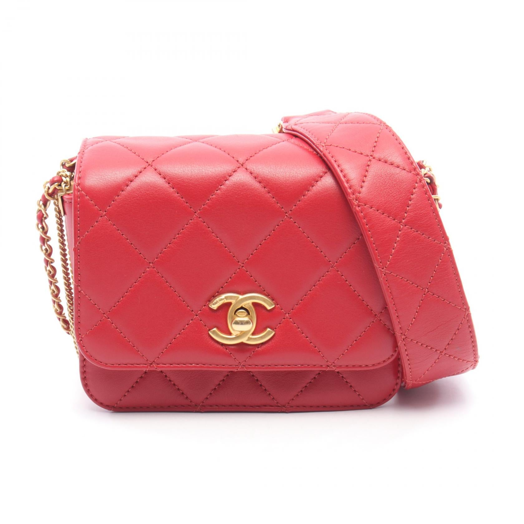 CHANEL(シャネル) ショルダーバッグ美品  ミニマトラッセ A69900 レッド チェーンショルダー/ゴールド金具 ラムスキン ミニマトラッセ20 チェーンショルダーバッグ ラムスキン レッド