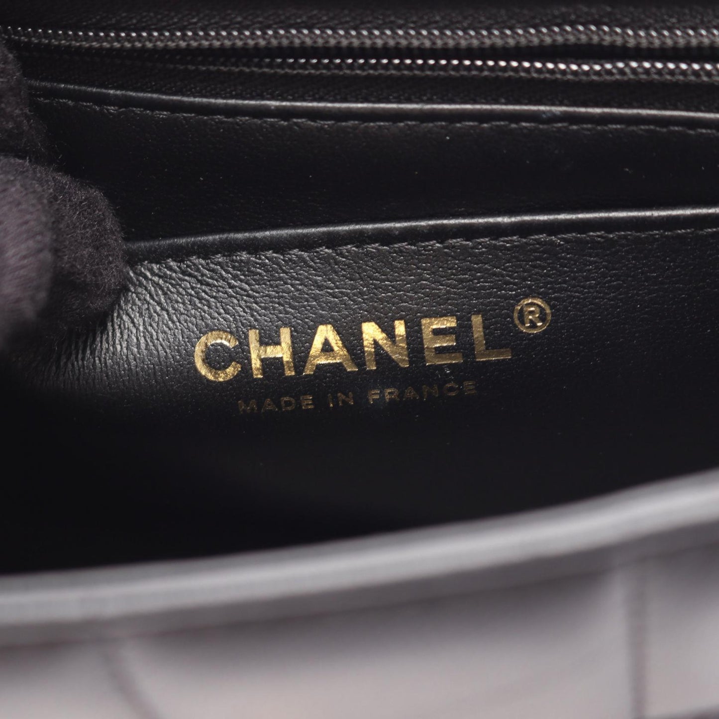 チョコバー ミニフラップ チェーンショルダーバッグ ラムスキン ブラック ゴールド金具 シャネル バッグ CHANEL