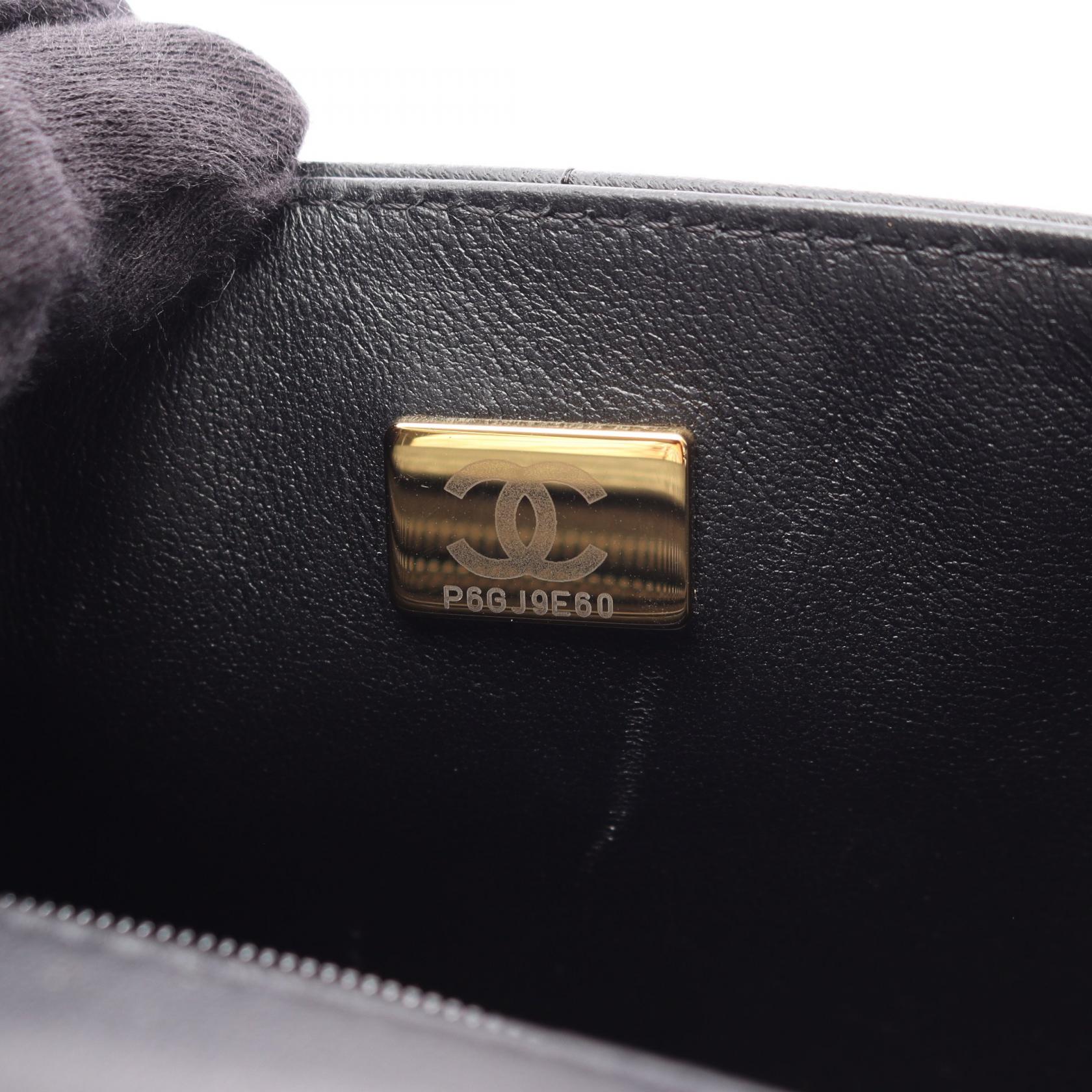 チョコバー ミニフラップ チェーンショルダーバッグ ラムスキン ブラック ゴールド金具 シャネル バッグ CHANEL