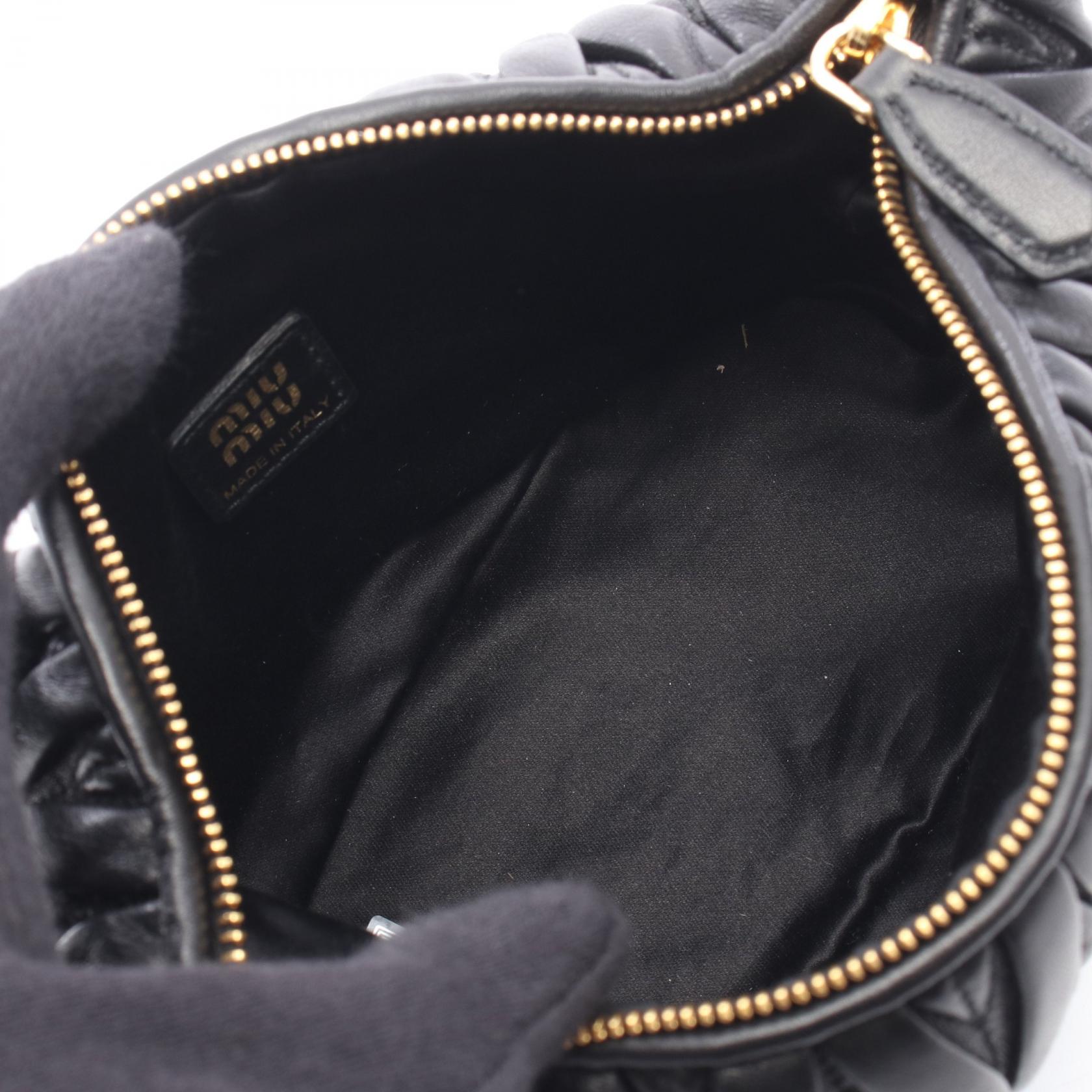 マテラッセ ハンド ハンドバッグ レザー ブラック ミュウミュウ バッグ miu miu
