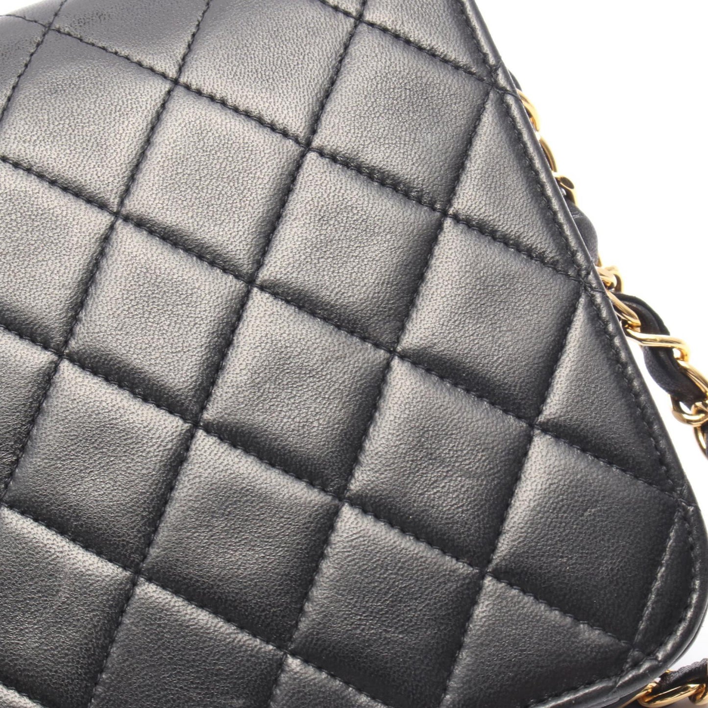 マトラッセ フルフラップ チェーンショルダーバッグ ラムスキン ブラック ゴールド金具 シャネル バッグ CHANEL