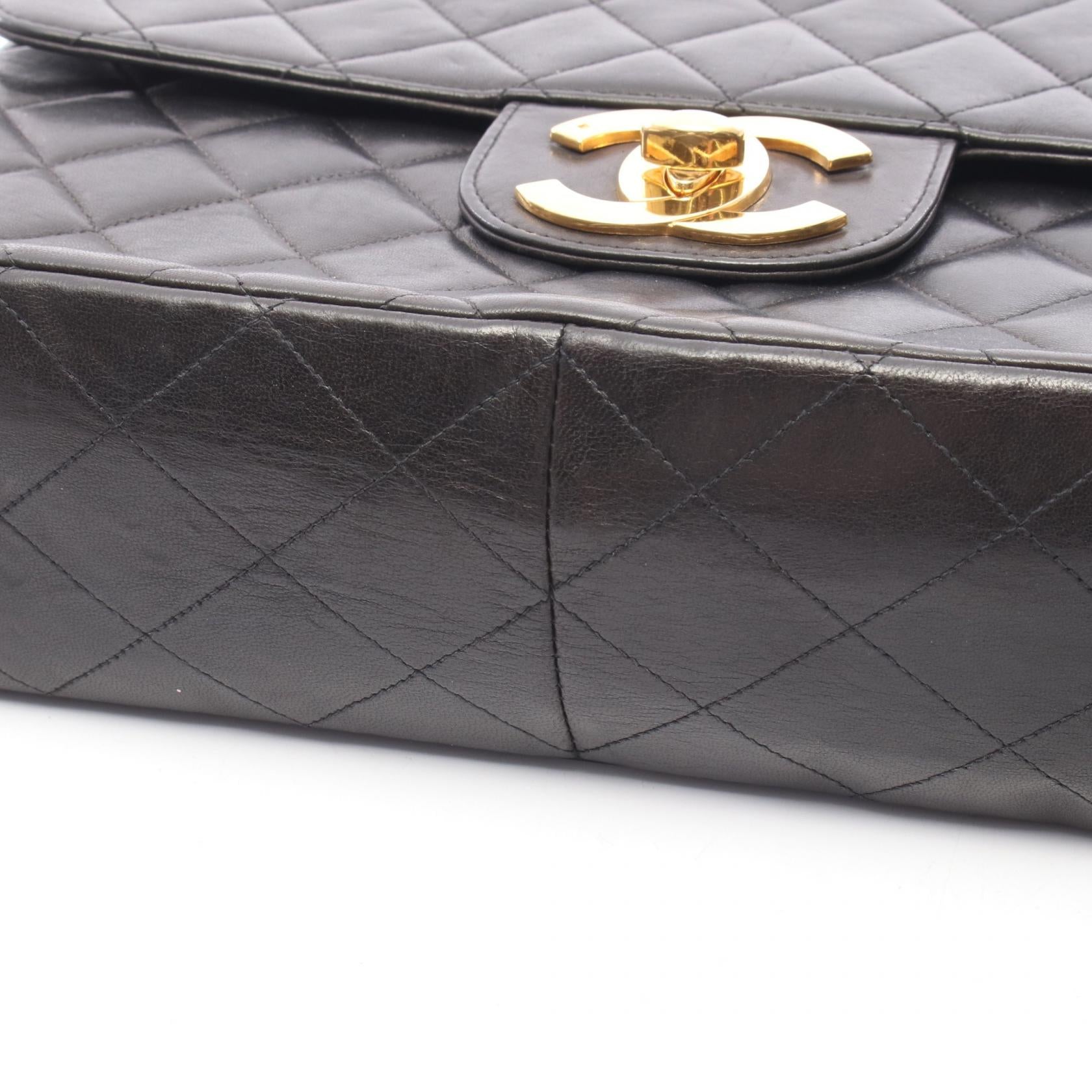 デカマトラッセ 30 シングルフラップ Wチェーンショルダーバッグ ラムスキン ブラック ゴールド金具 シャネル バッグ CHANEL