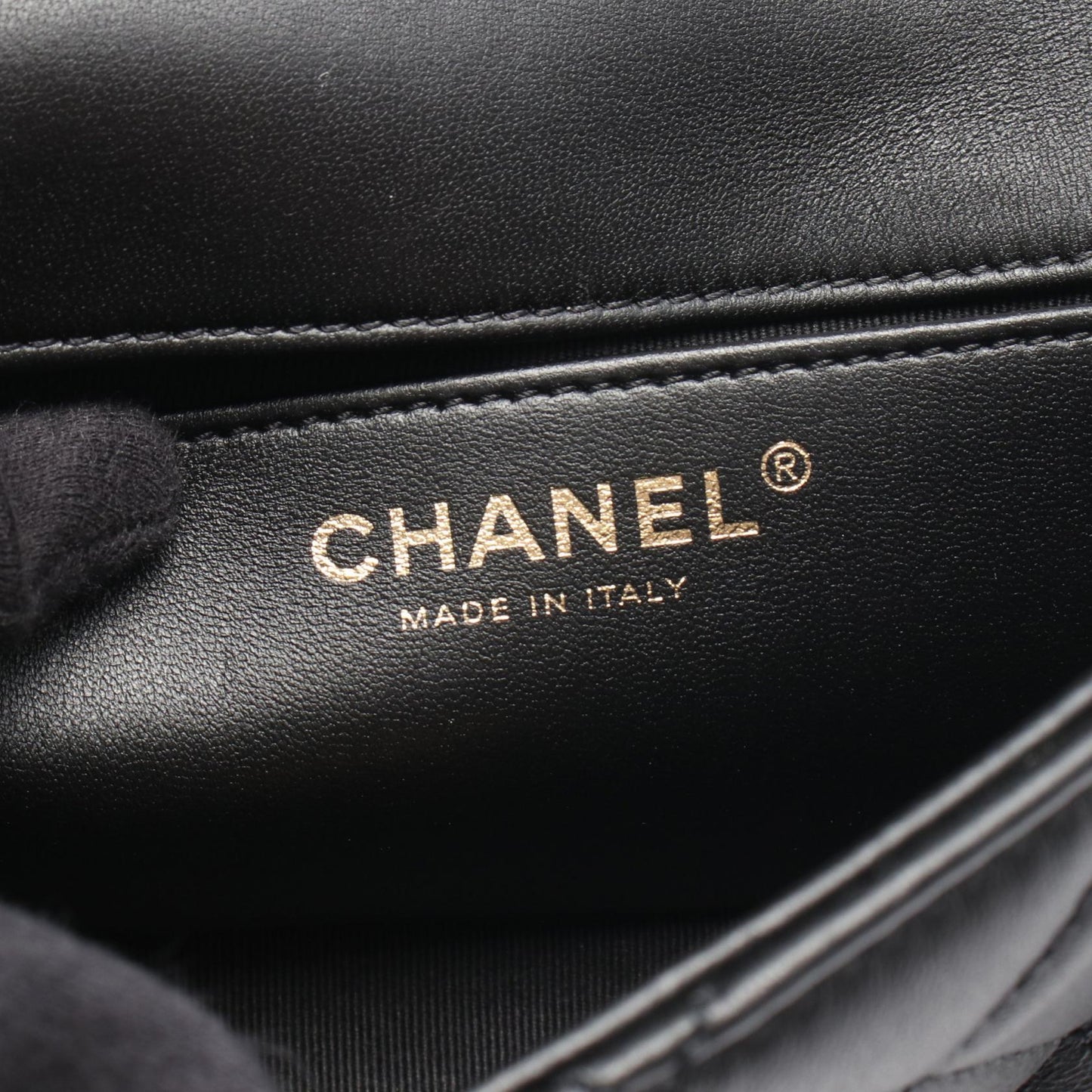 マトラッセ フルフラップ チェーンショルダーバッグ ラムスキン ブラック ゴールド金具 シャネル バッグ CHANEL
