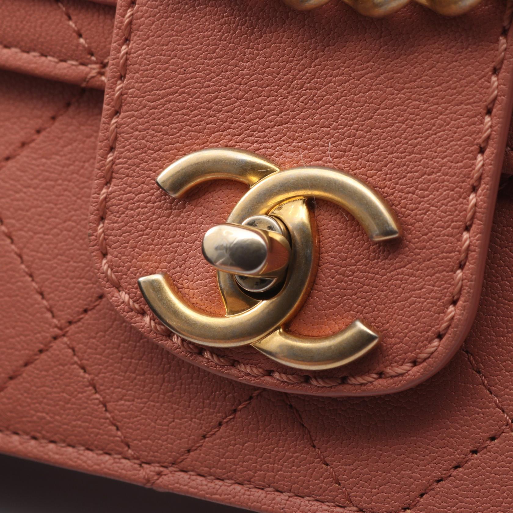 マトラッセ チェーンショルダーバッグ レザー ピンク ゴールド金具 シャネル バッグ CHANEL
