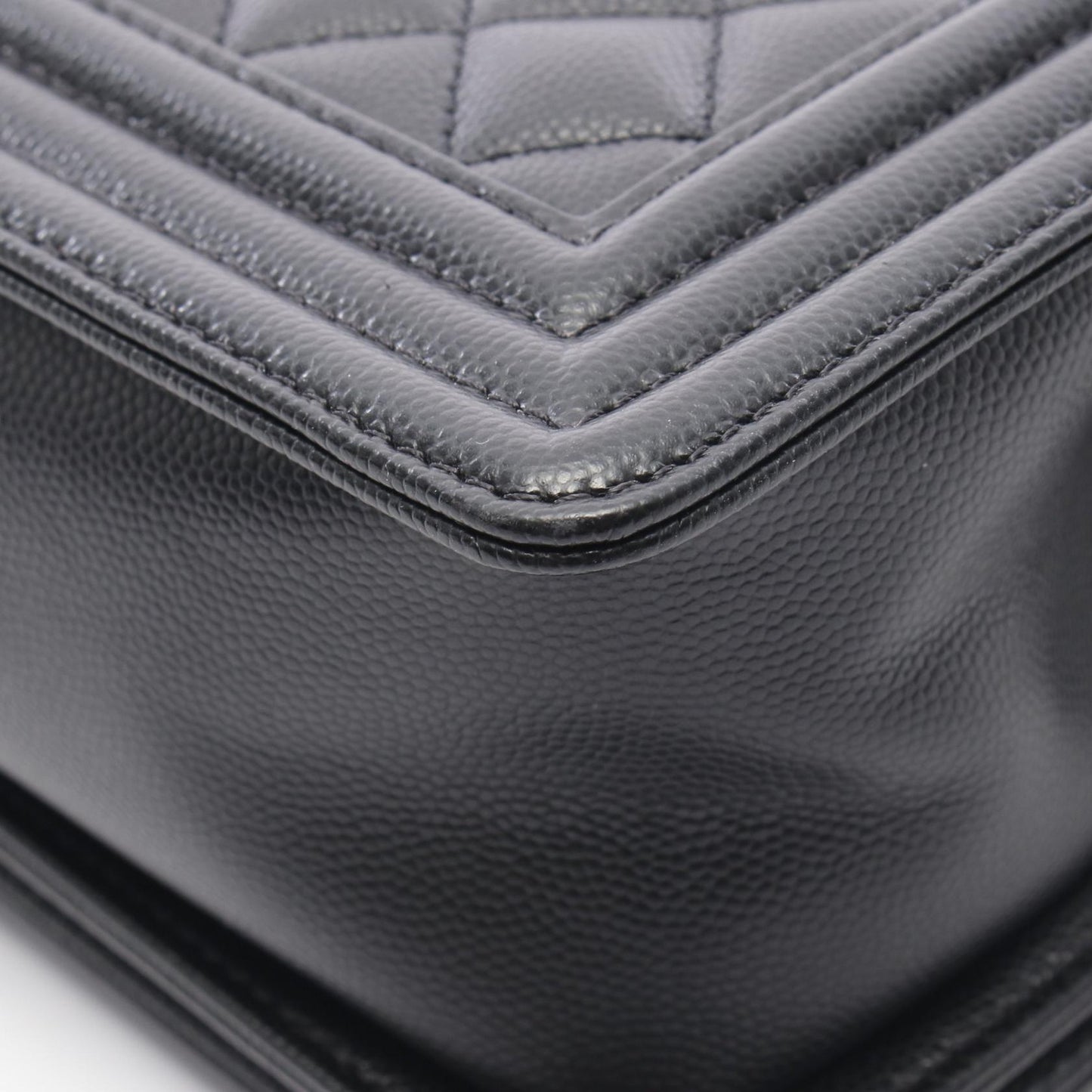 ボーイシャネル チェーンショルダーバッグ キャビアスキン ブラック シルバー金具 シャネル バッグ CHANEL