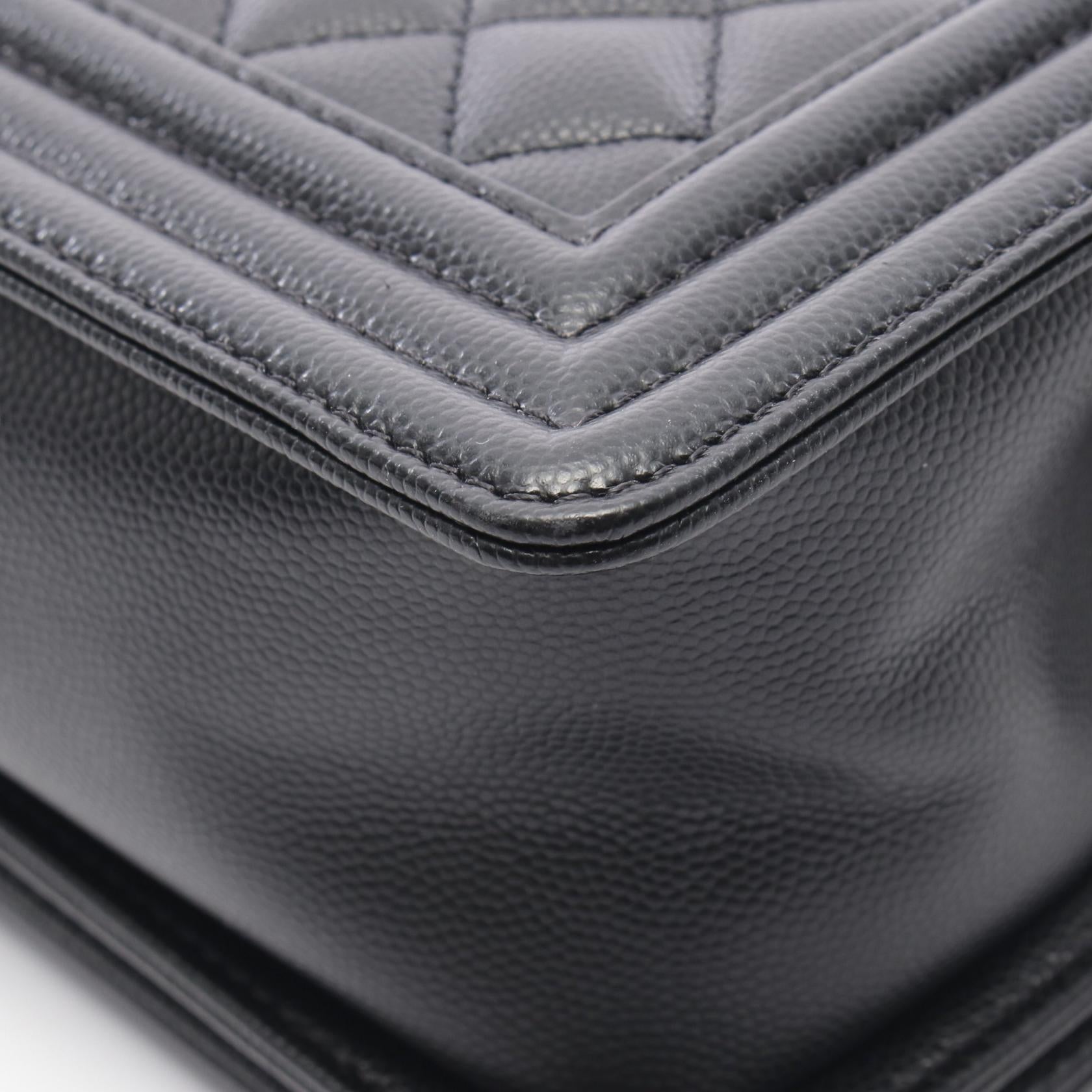 ボーイシャネル チェーンショルダーバッグ キャビアスキン ブラック シルバー金具 シャネル バッグ CHANEL