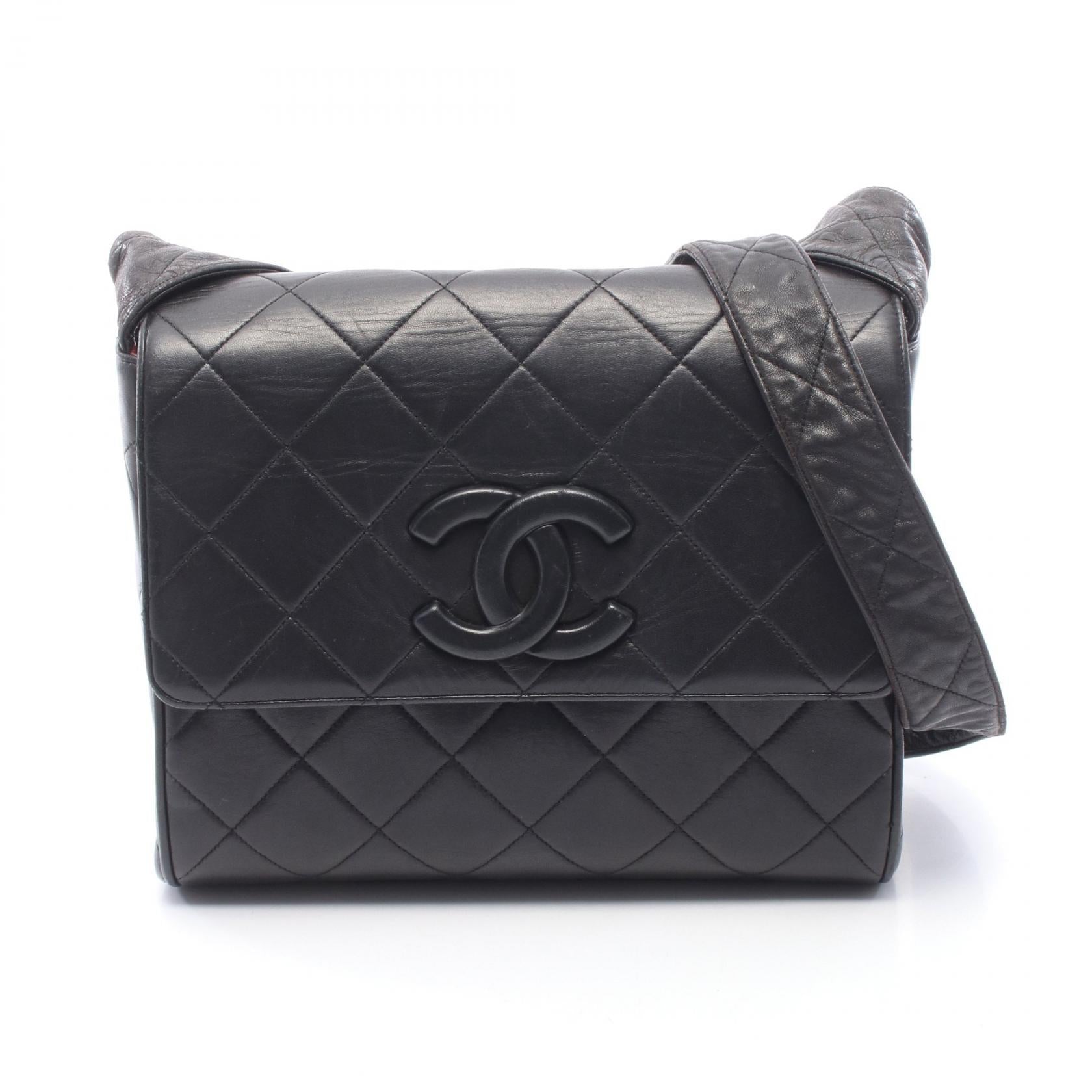 マトラッセ ショルダーバッグ ショルダーバッグ ラムスキン ブラック ゴールド金具 シャネル バッグ CHANEL