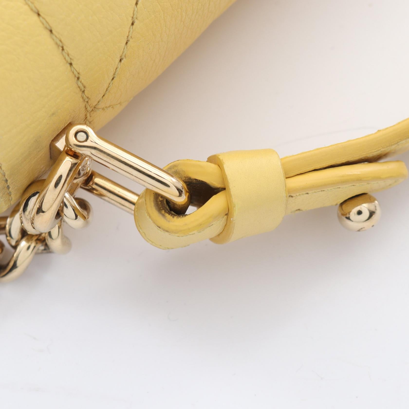 マトラッセ 2WAY チェーンショルダーバッグ レザー イエロー ゴールド金具 シャネル バッグ CHANEL