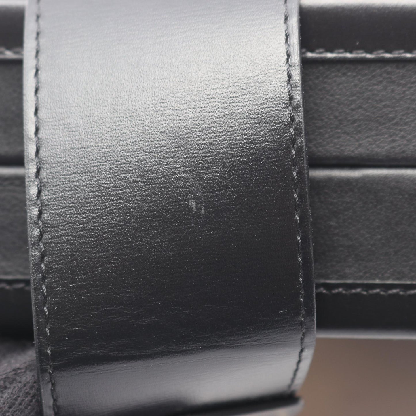 プティット マル モノグラムヴェルニ ノワール ショルダーバッグ レザー ブラック ルイヴィトン バッグ LOUIS VUITTON
