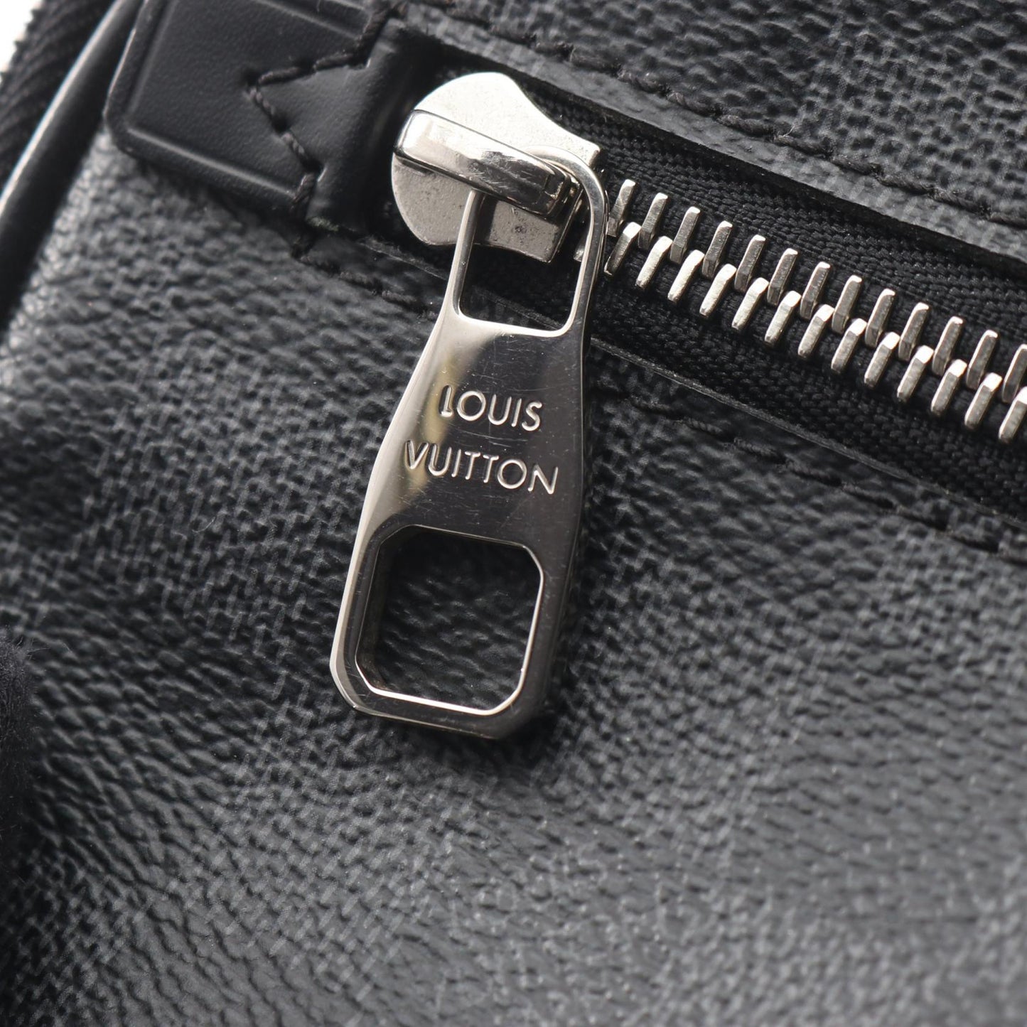 アンブレール ダミエグラフィット ボディバッグ ウエストバッグ PVC レザー ブラック ルイヴィトン バッグ LOUIS VUITTON