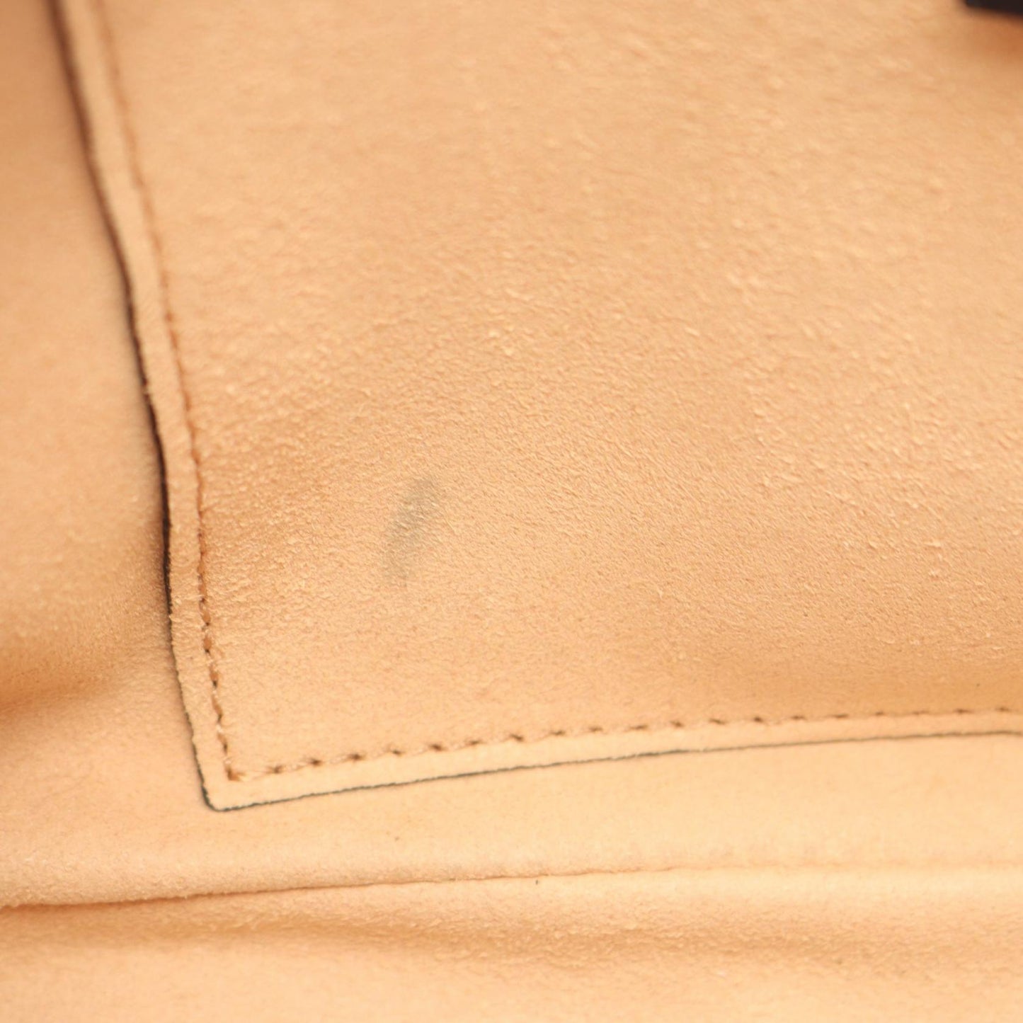 GGマーモント チェーンショルダーバッグ レザー ブラック グッチ バッグ GUCCI