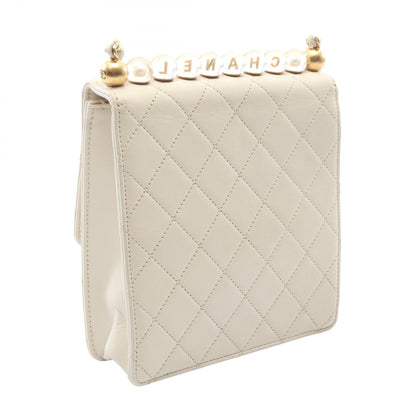 マトラッセ チェーンショルダーバッグ レザー ホワイト ゴールド金具 シャネル バッグ CHANEL