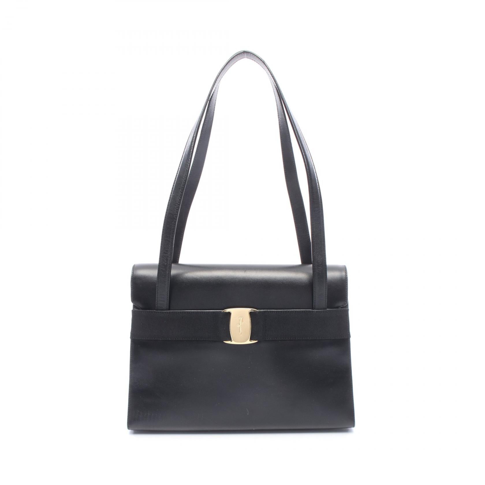 ヴァラリボン ショルダーバッグ レザー ブラック サルヴァトーレフェラガモ バッグ Salvatore Ferragamo