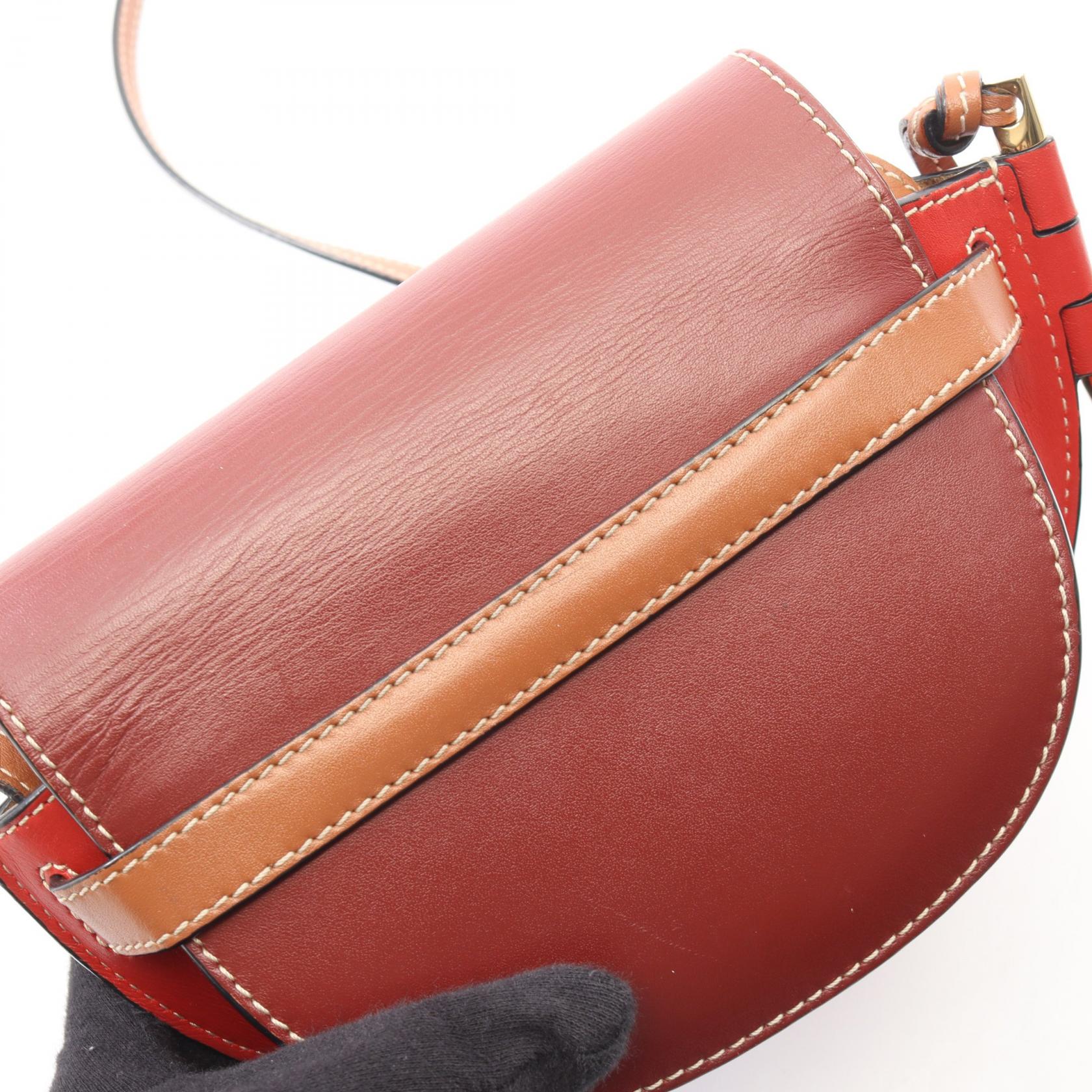 ゲートバッグ ミニ ショルダーバッグ レザー ボルドー レッド ブラウン ロエベ バッグ LOEWE