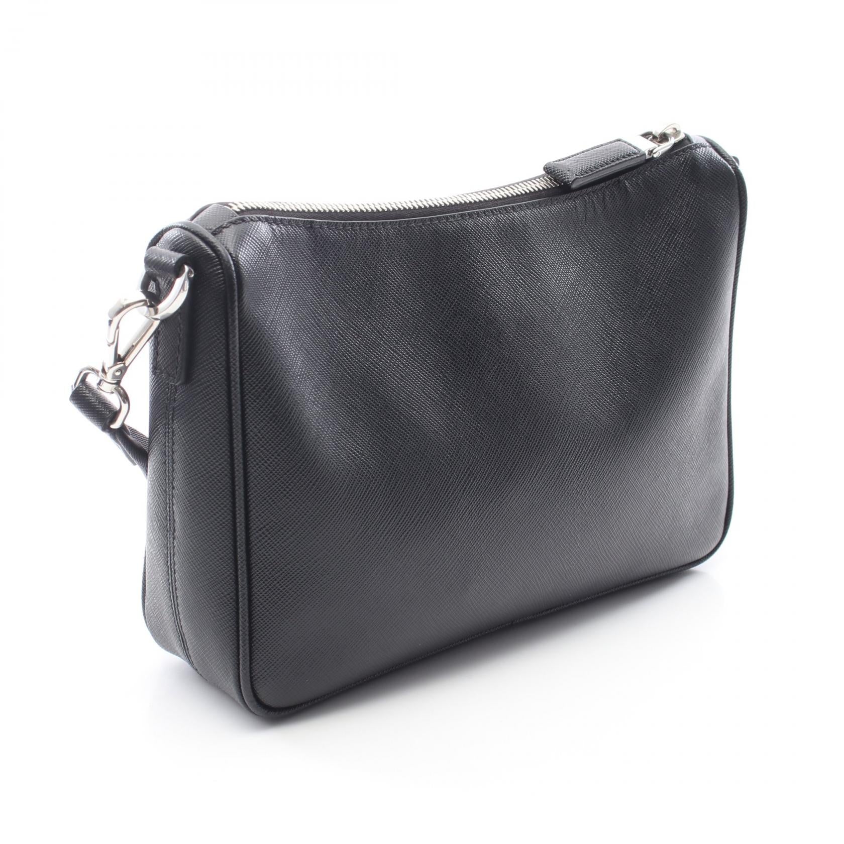 SAFFIANO TRAVEL ショルダーバッグ サフィアーノレザー ブラック プラダ バッグ PRADA
