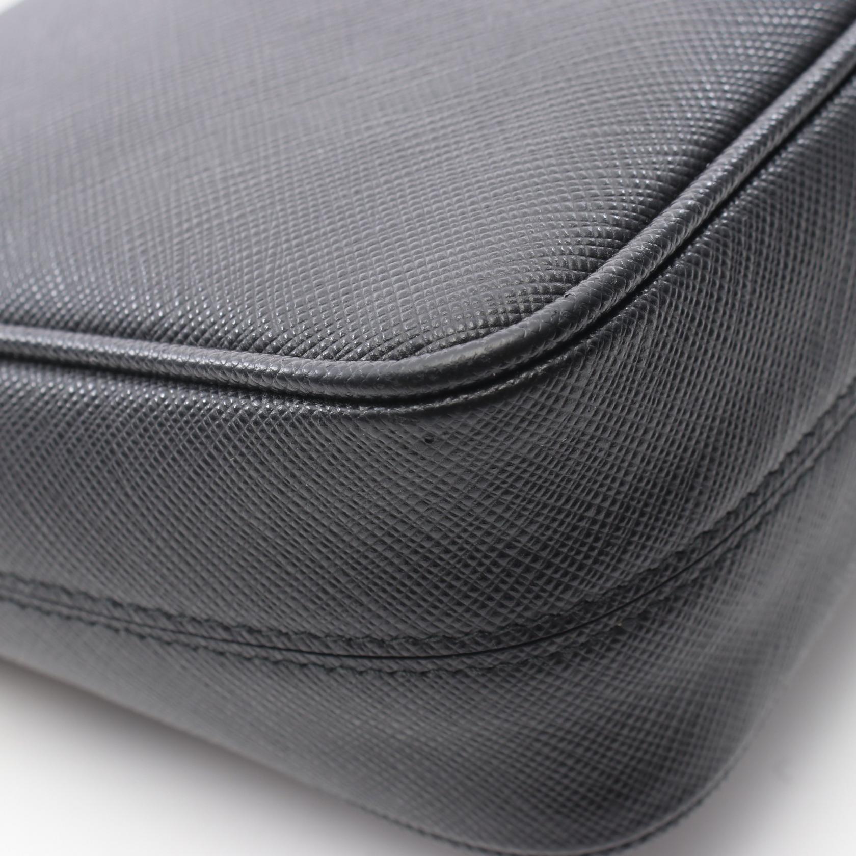 SAFFIANO TRAVEL ショルダーバッグ サフィアーノレザー ブラック プラダ バッグ PRADA