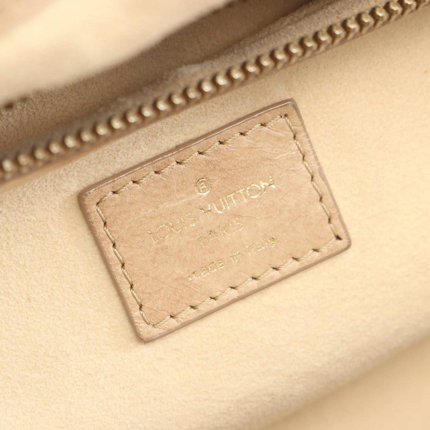 ストラトゥスPM モノグラムオランプ エクリュ ショルダーバッグ レザー ベージュ ルイヴィトン バッグ LOUIS VUITTON