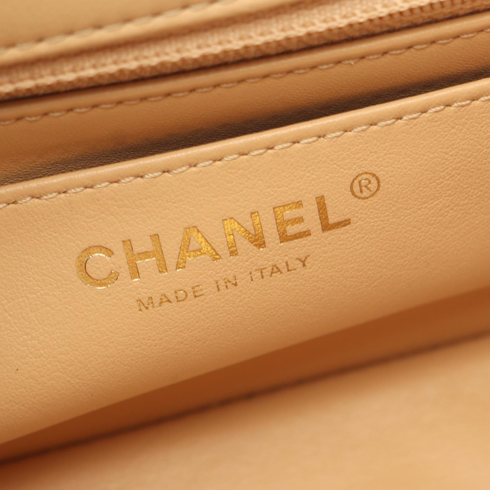 マトラッセ チェーンショルダーバッグ ラムスキン ベージュ ゴールド金具 シャネル バッグ CHANEL