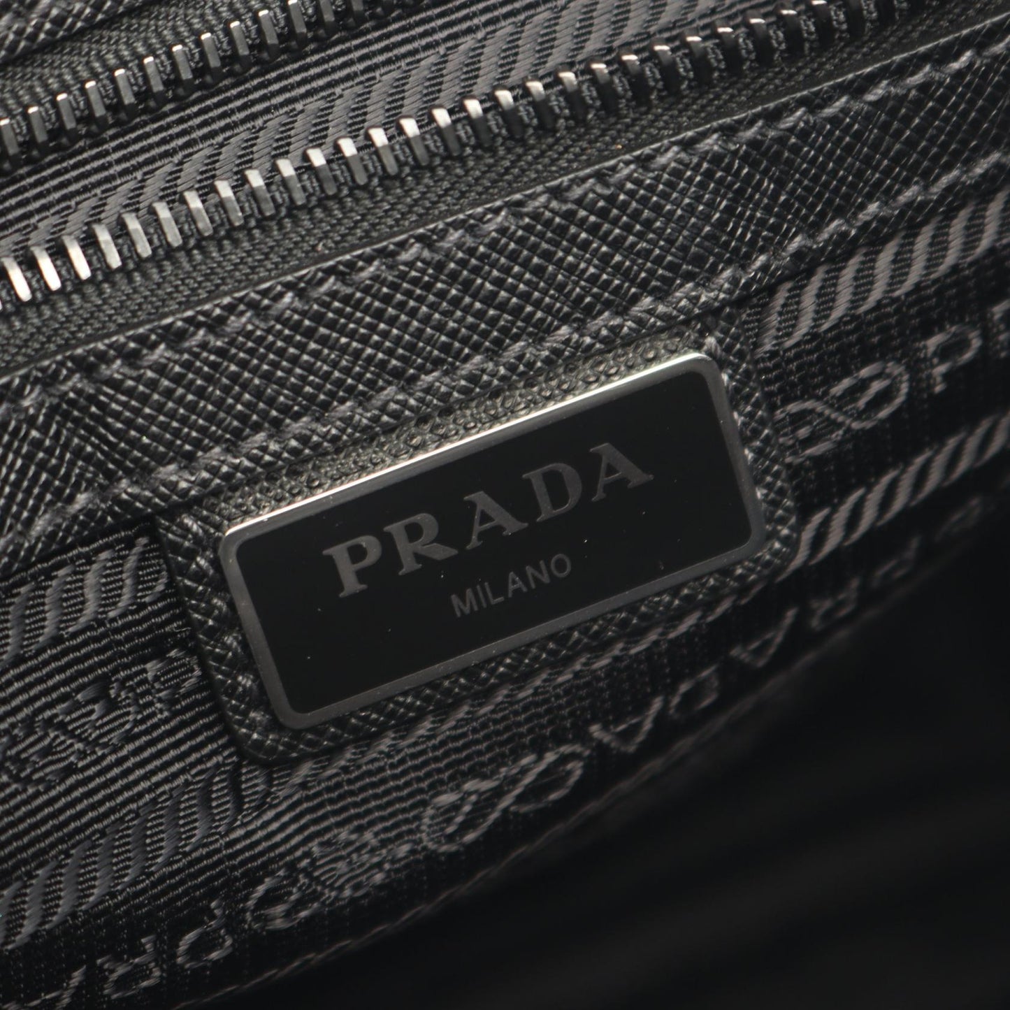 Re-Nylon ショルダーバッグ ナイロン サフィアーノレザー ブラック プラダ バッグ PRADA