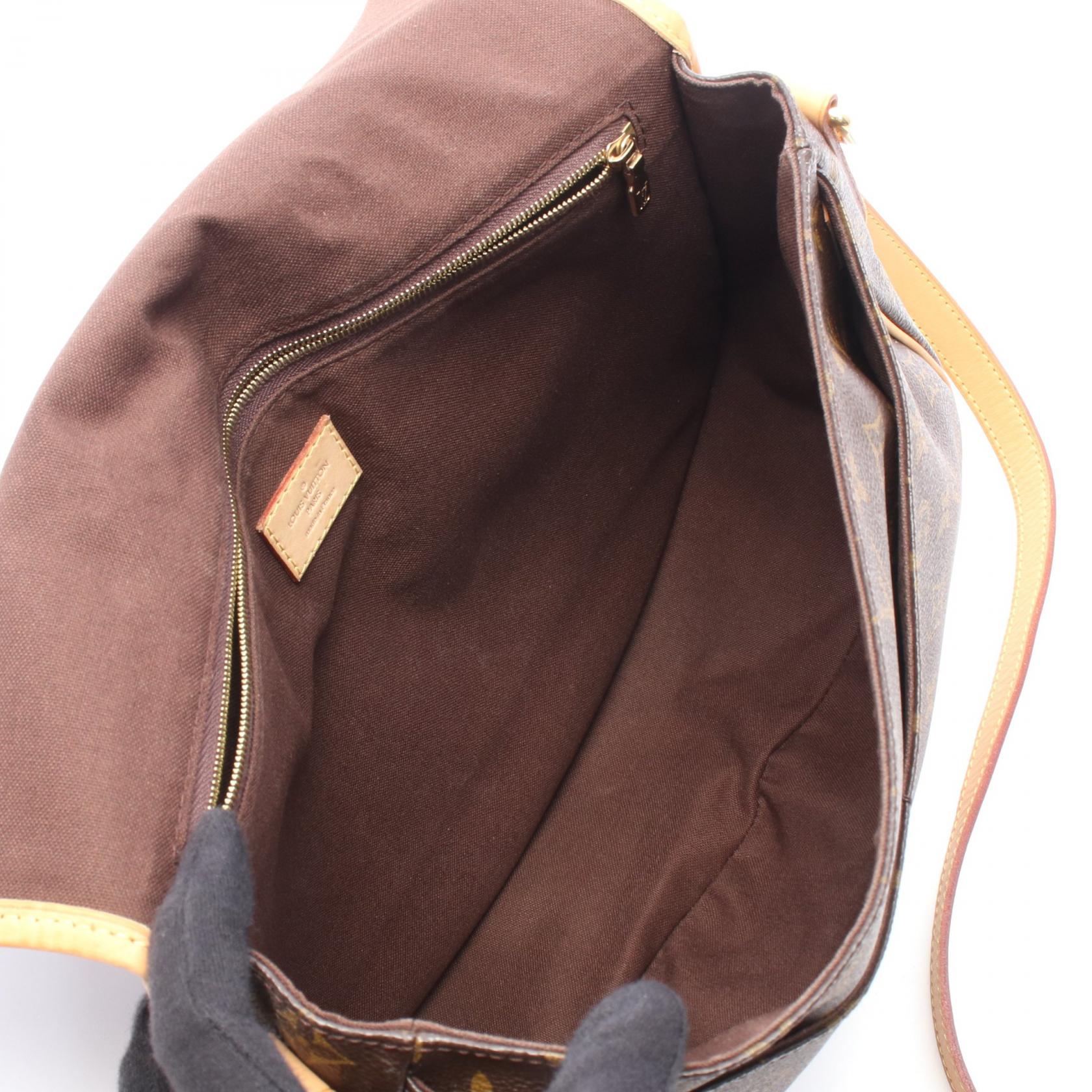 メニルモンタンMM モノグラム ショルダーバッグ PVC レザー ブラウン ルイヴィトン バッグ LOUIS VUITTON